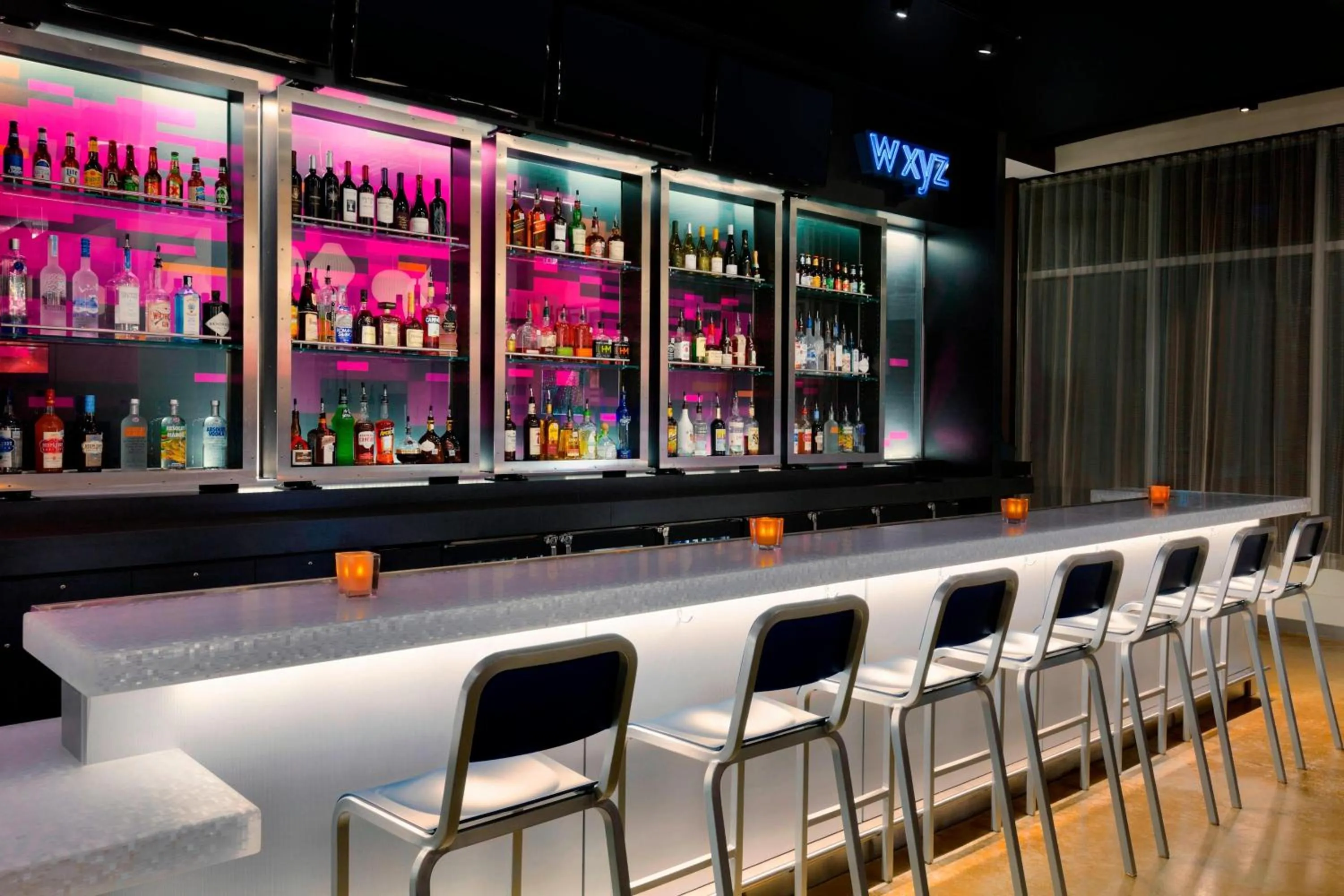 Restaurant/places to eat in Aloft Dallas Love Field