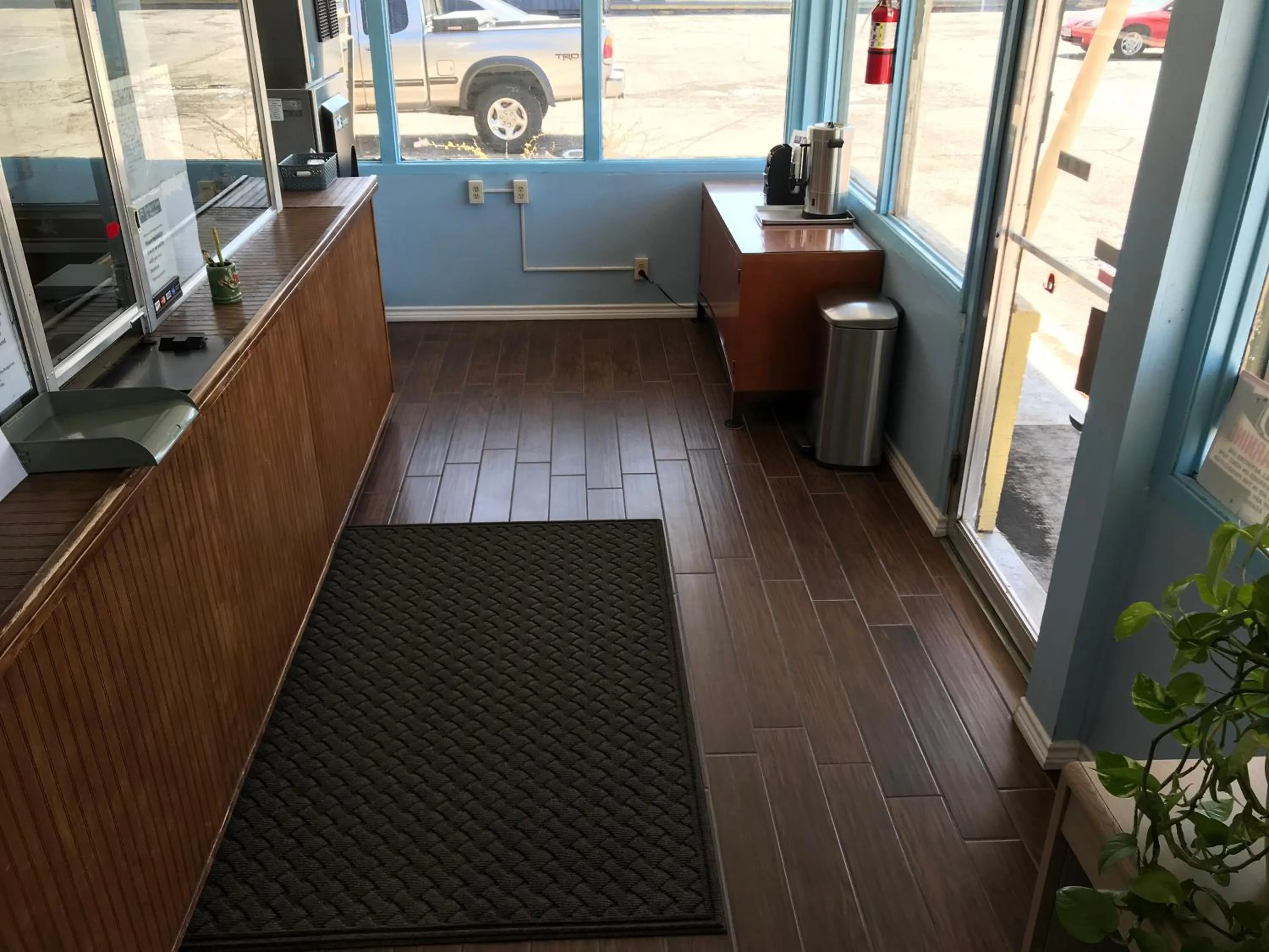 Lobby or reception in Budget Inn & Suites