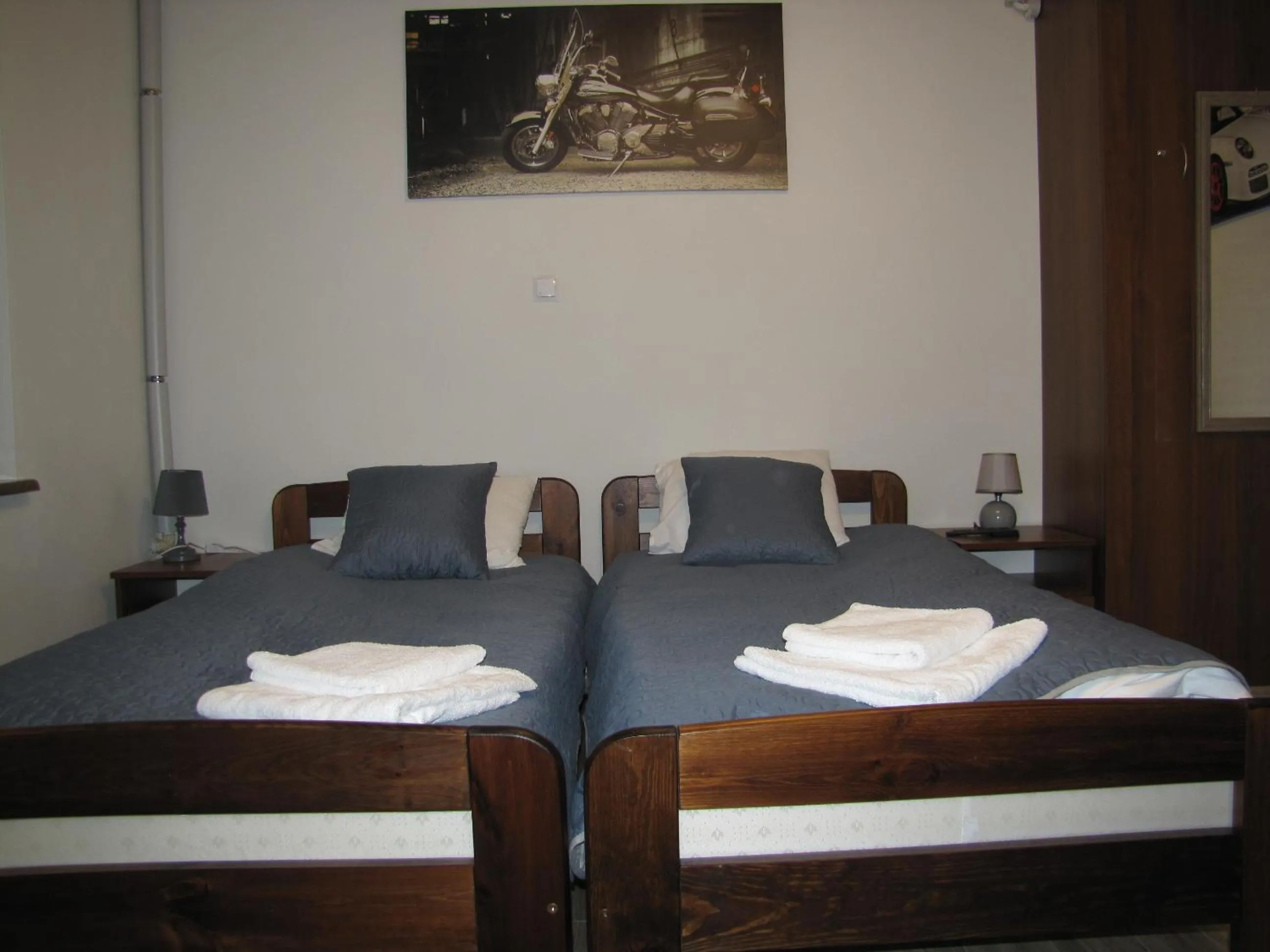 Photo of the whole room, Bed in Heveliusz