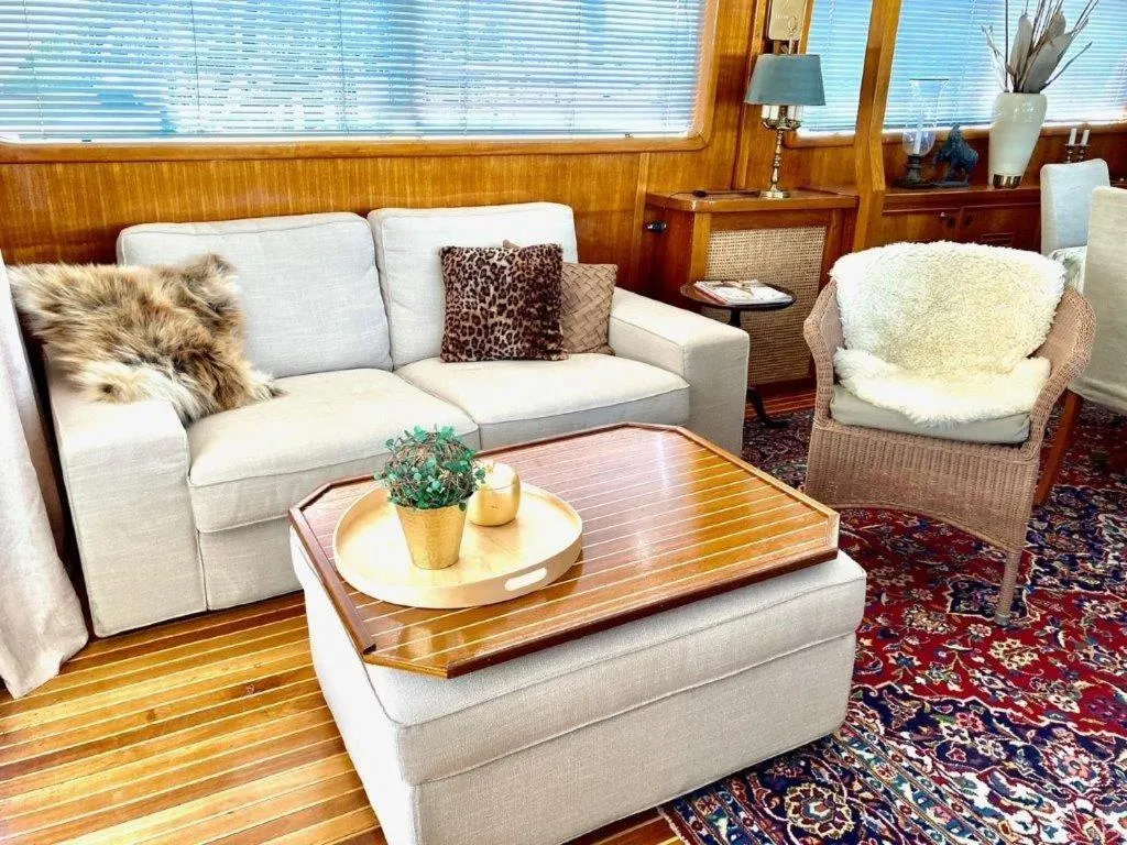 Seating area in Mälardrottningen Yacht Hotel