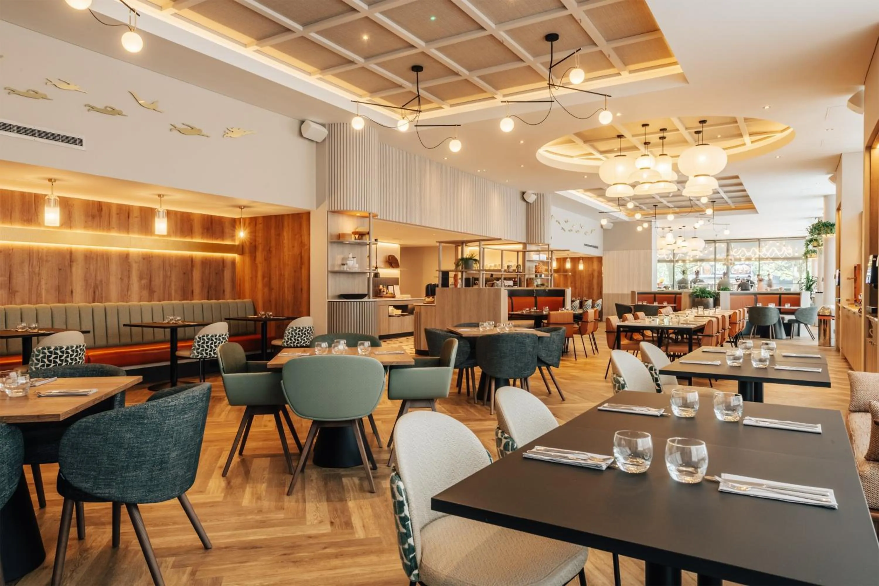 Restaurant/places to eat in Crowne Plaza London - Docklands by IHG