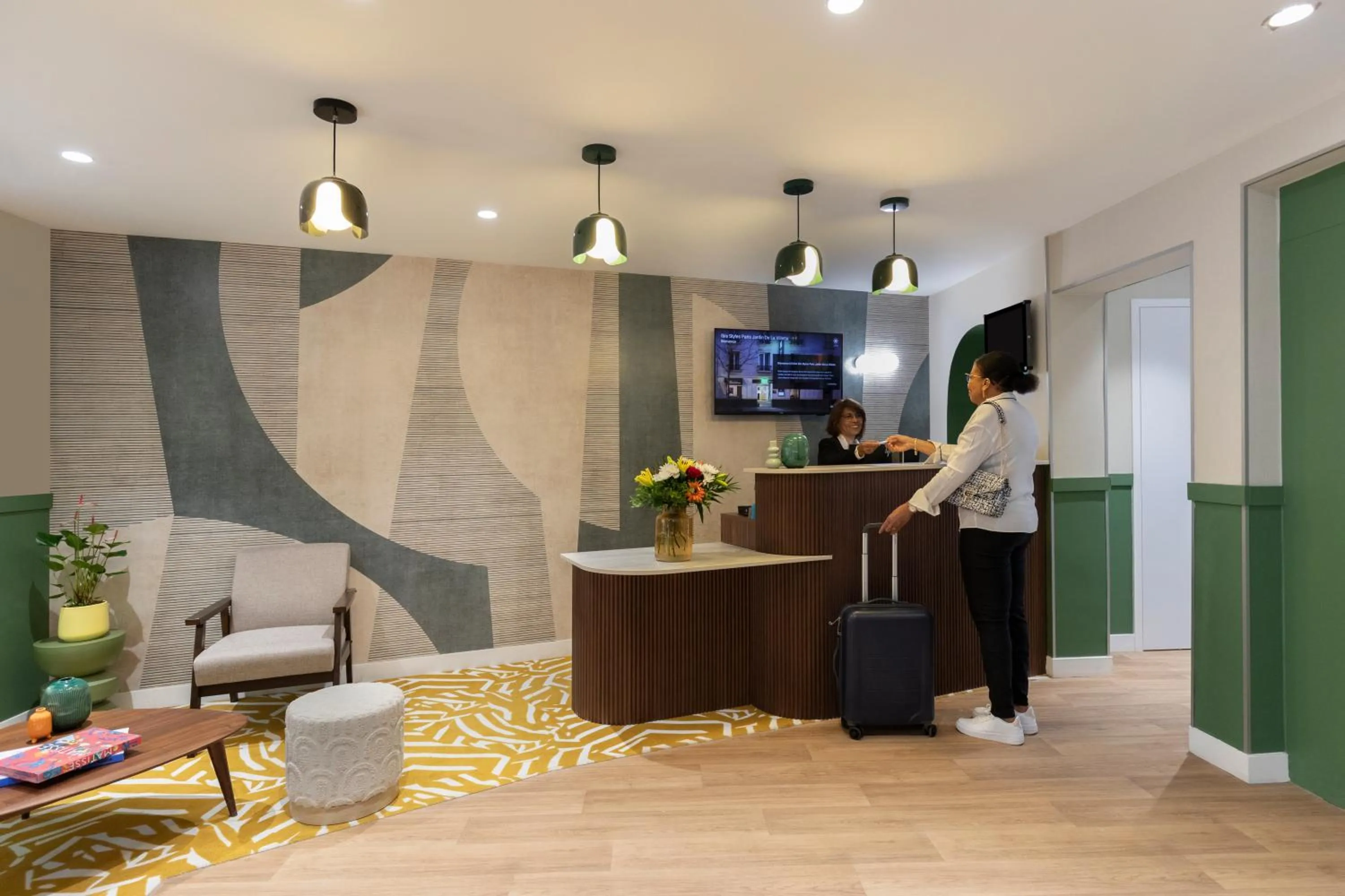 Lobby or reception in Ibis Styles Paris Jardin de la Villette - Rénové en 2025