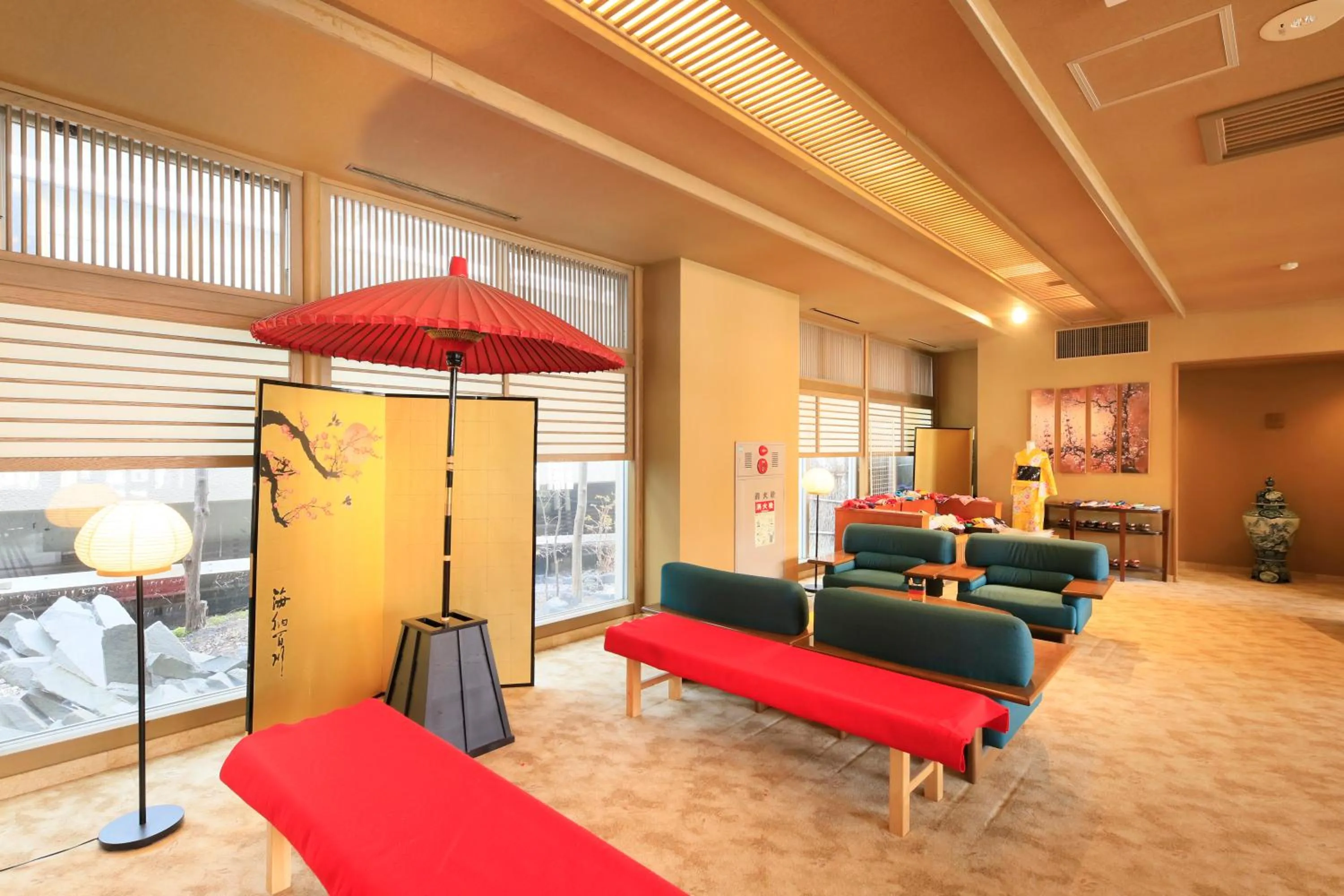 Communal lounge/ TV room in Yutorelo Toyako