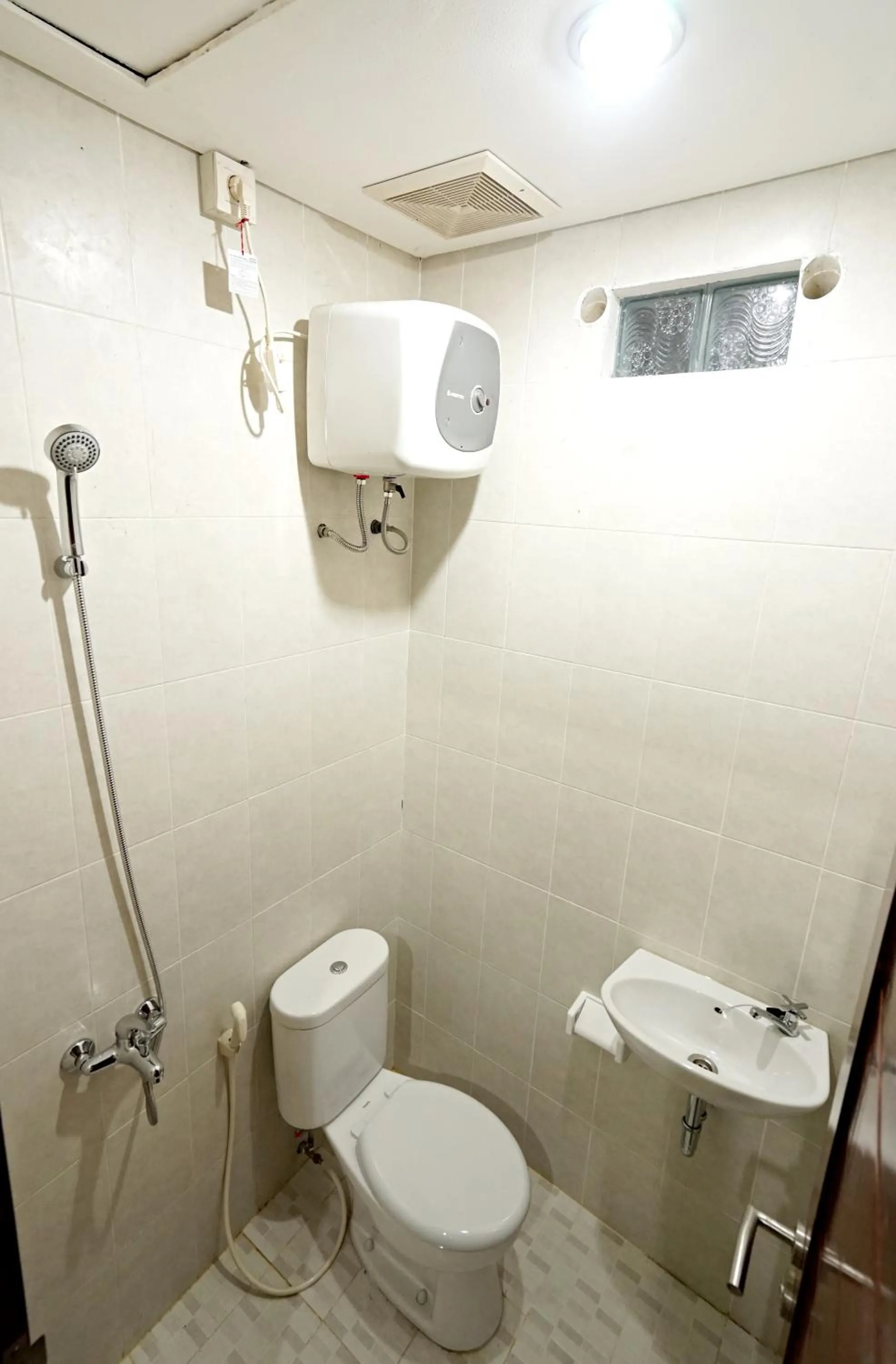 Bathroom in D'Pande Kuta