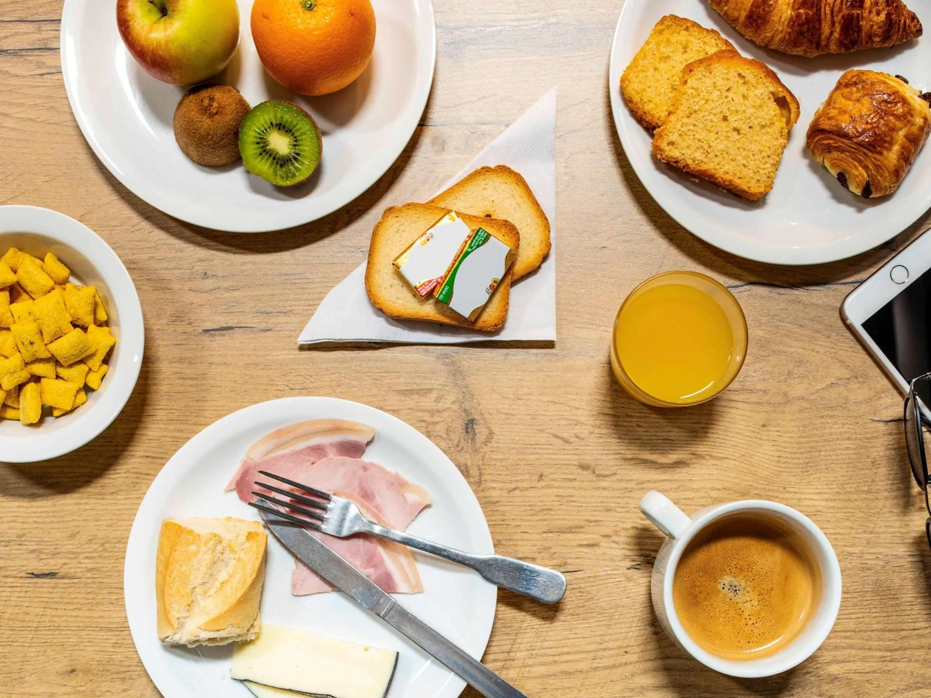 Breakfast in ibis budget Saint-Ouen-l'Aumône