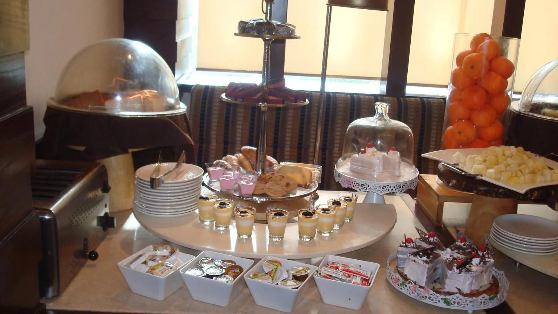 Breakfast in Hotel Royal Cliff