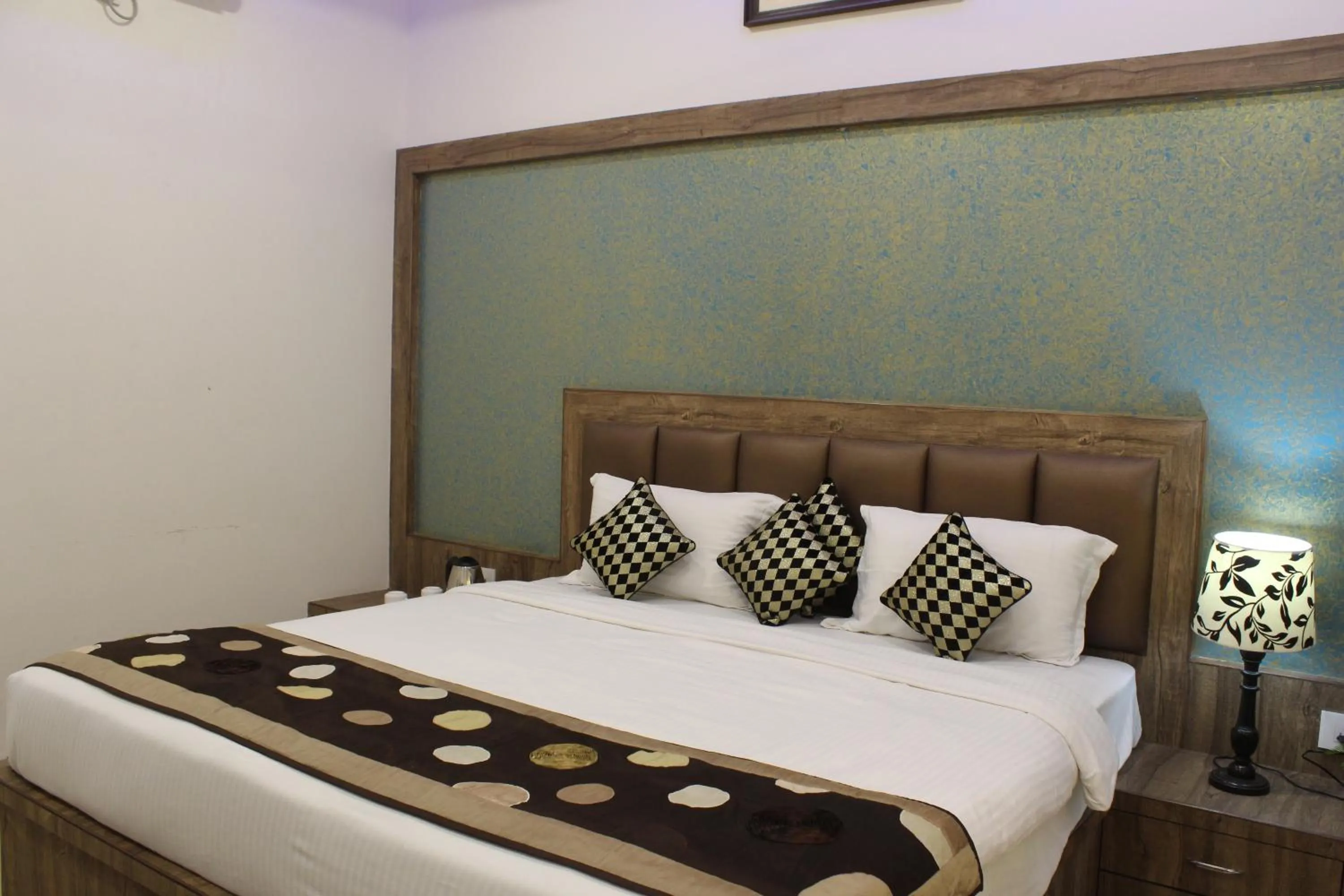 cot, Bed in Regal Hotel and restaurant