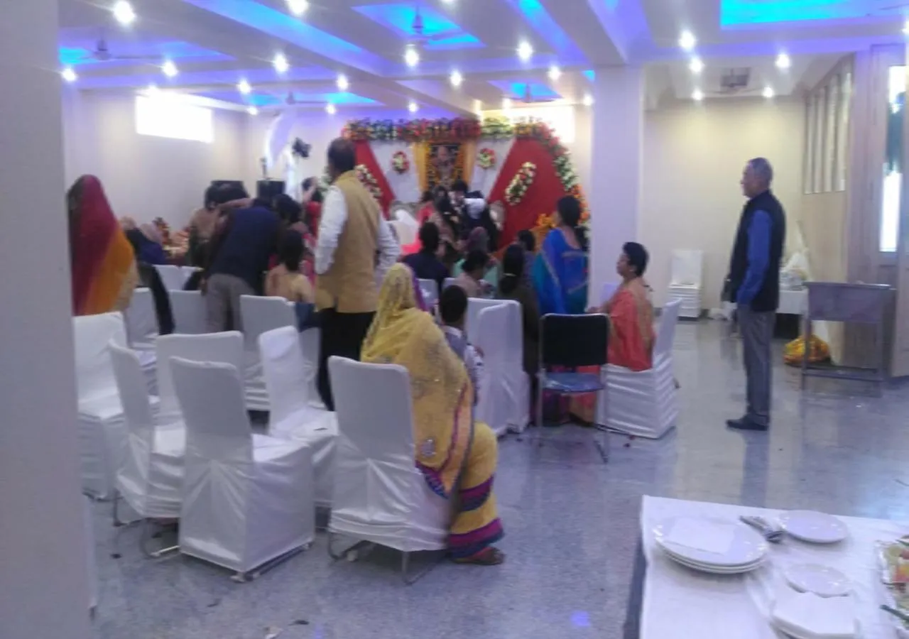 Banquet/Function facilities in Regal Hotel and restaurant