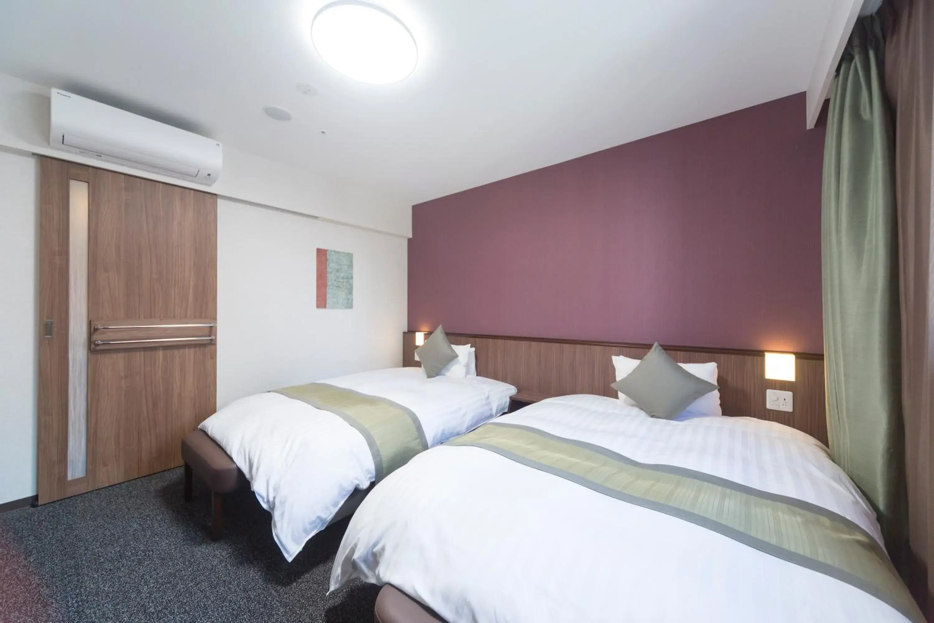 Twin Room - Non-Smoking in Dormy Inn Premium Kanda Twin Room - Non-Smoking in Dormy Inn Premium Kanda