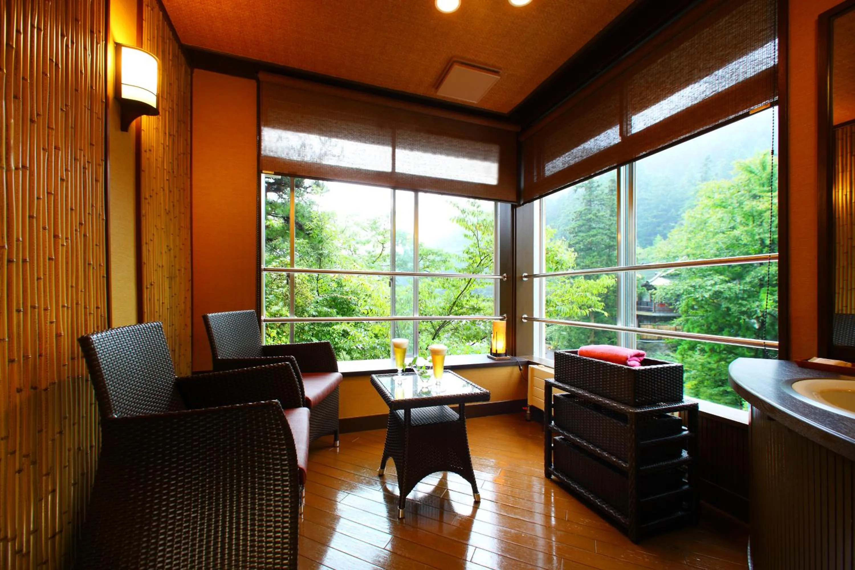 Photo of the whole room in Shima Tamura