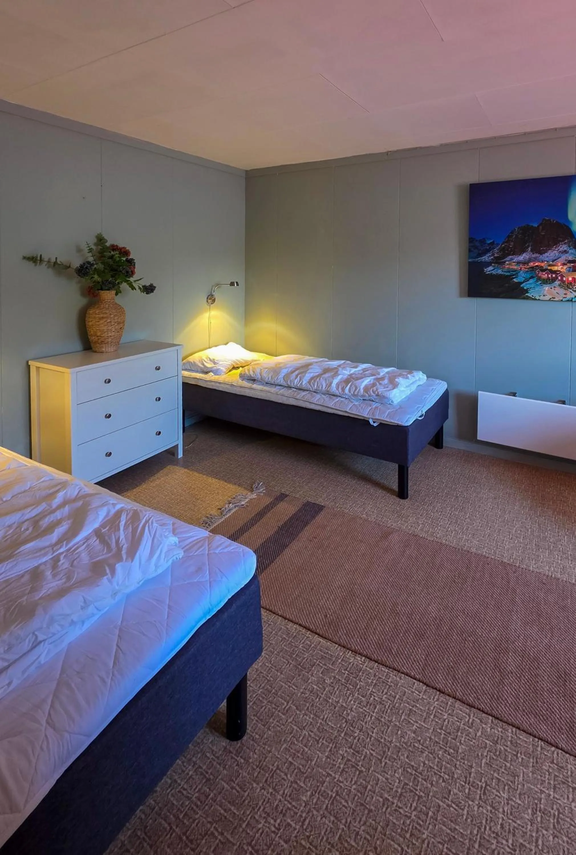 Bed in Lydersen Rorbuer Budget Hostel & Private Apartments