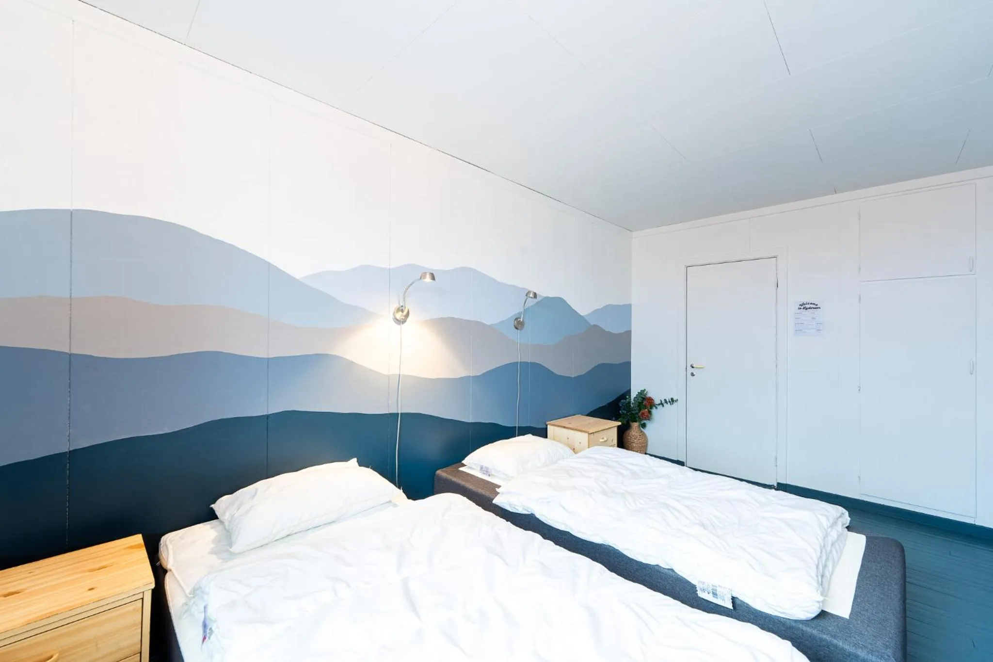 Bed in Lydersen Rorbuer Budget Hostel & Private Apartments