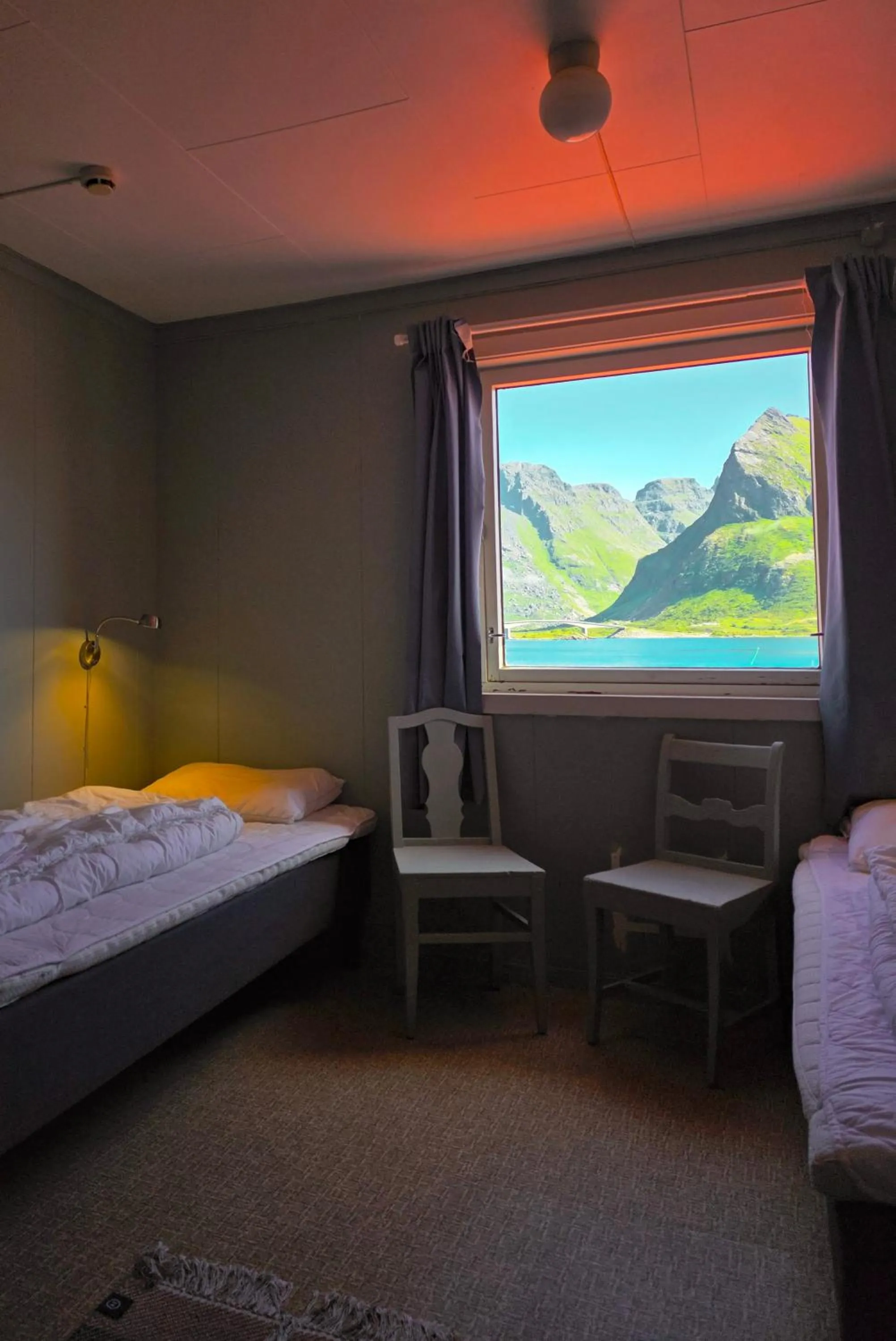 Bed in Lydersen Rorbuer Budget Hostel & Private Apartments