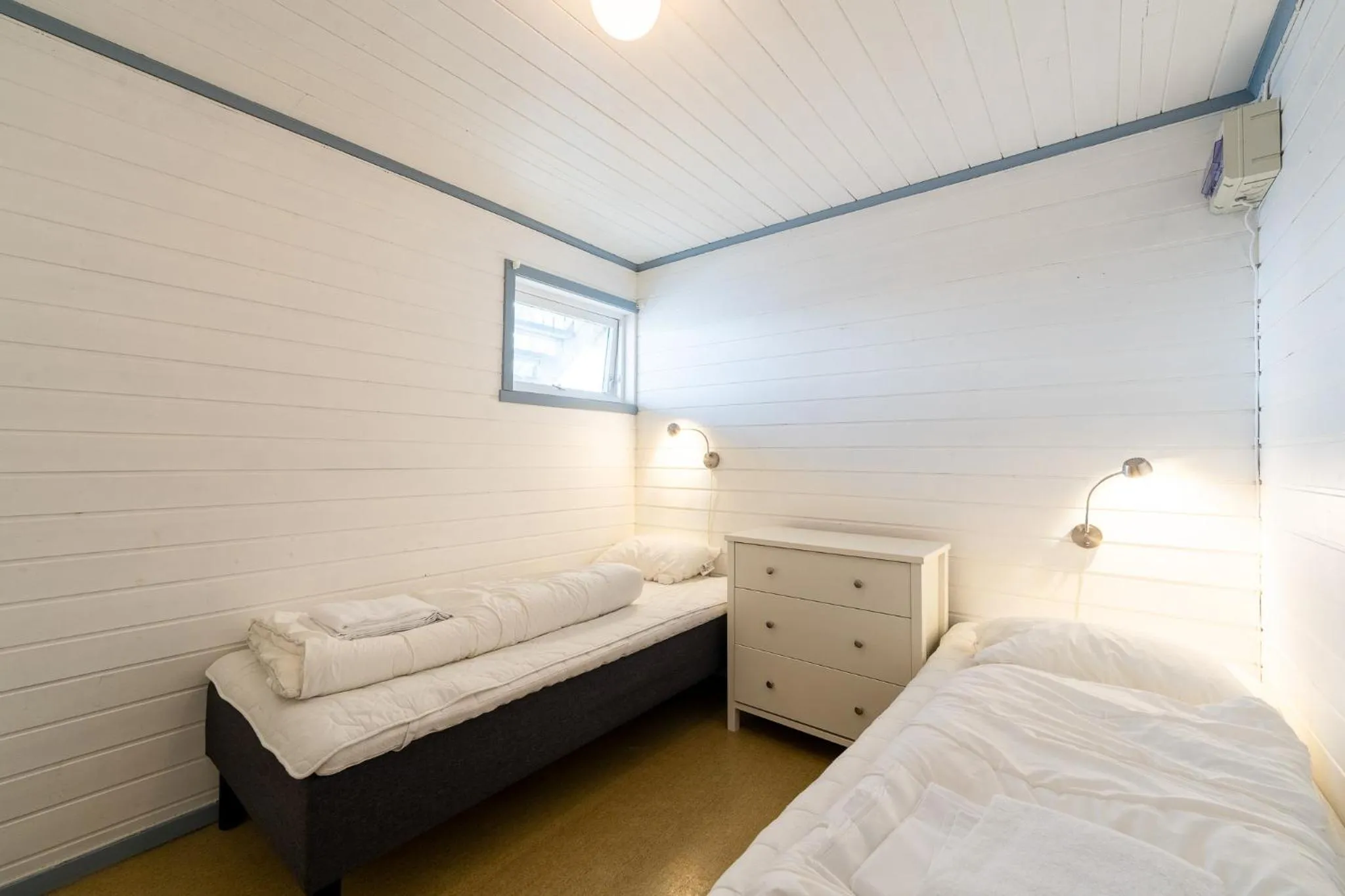 Bed in Lydersen Rorbuer Budget Hostel & Private Apartments