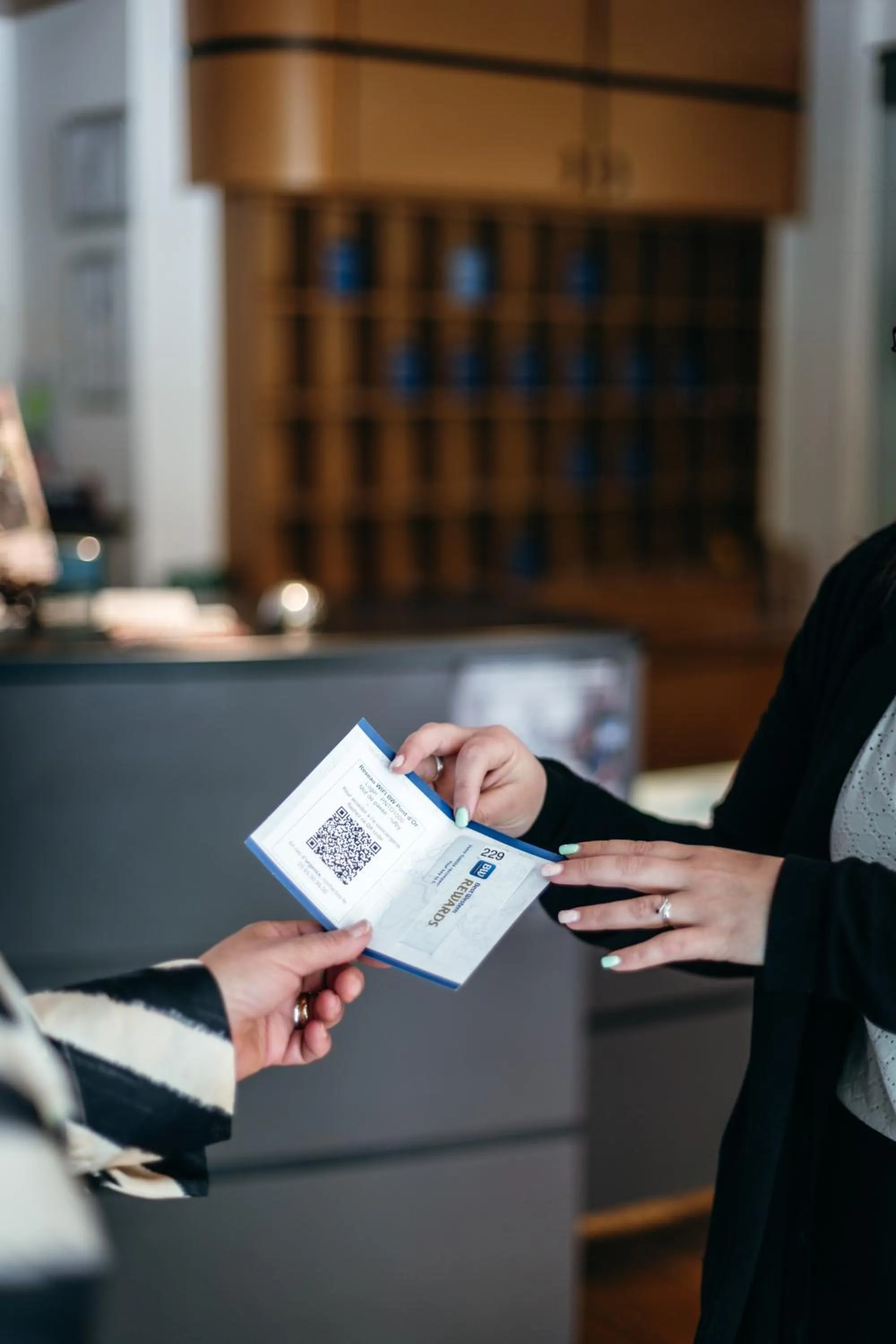 Lobby or reception in Best Western Le Pont d'Or