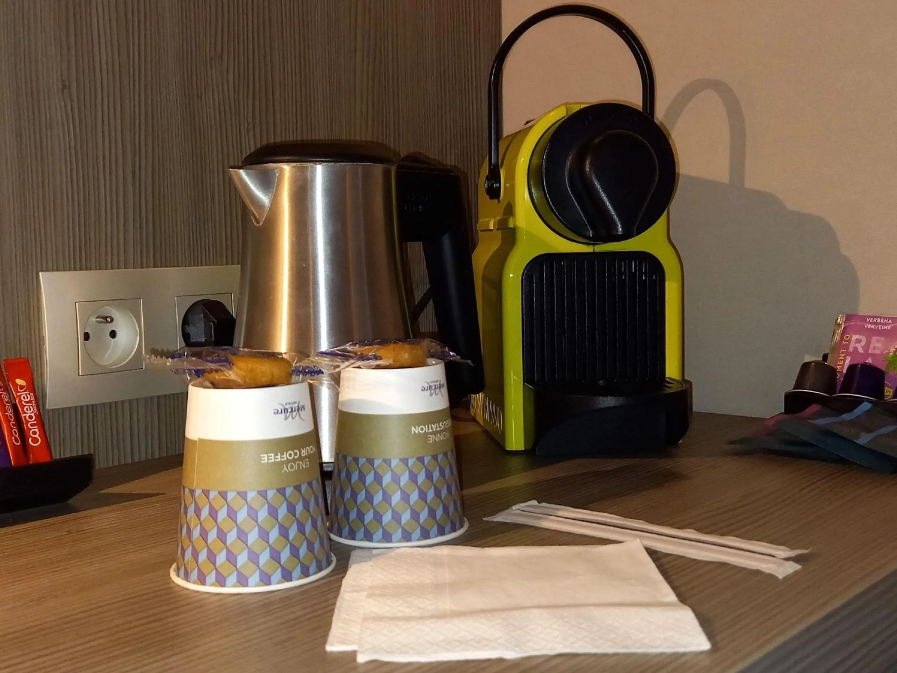 Bedroom in Mercure Dinan Port Le Jerzual