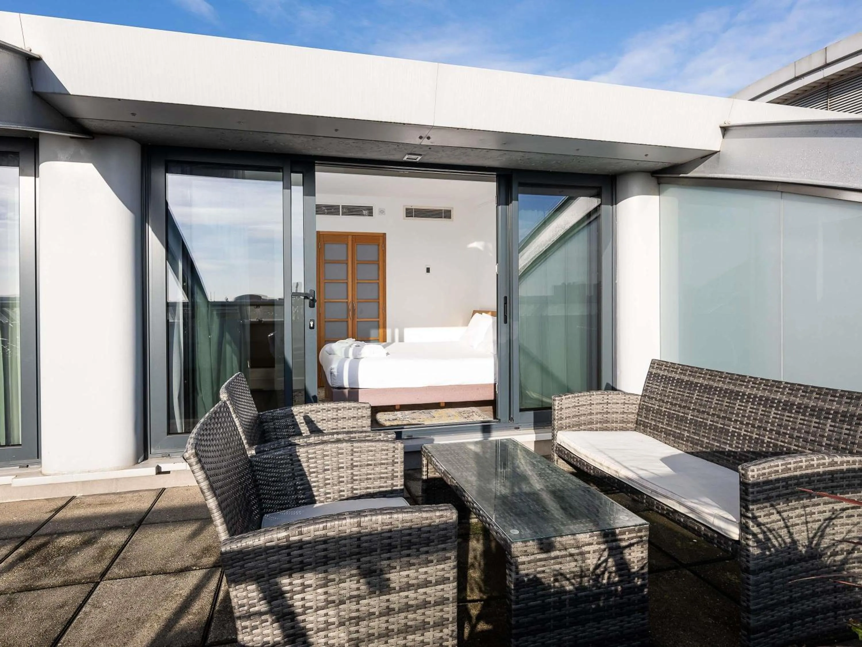 Bedroom in Novotel Cardiff Centre