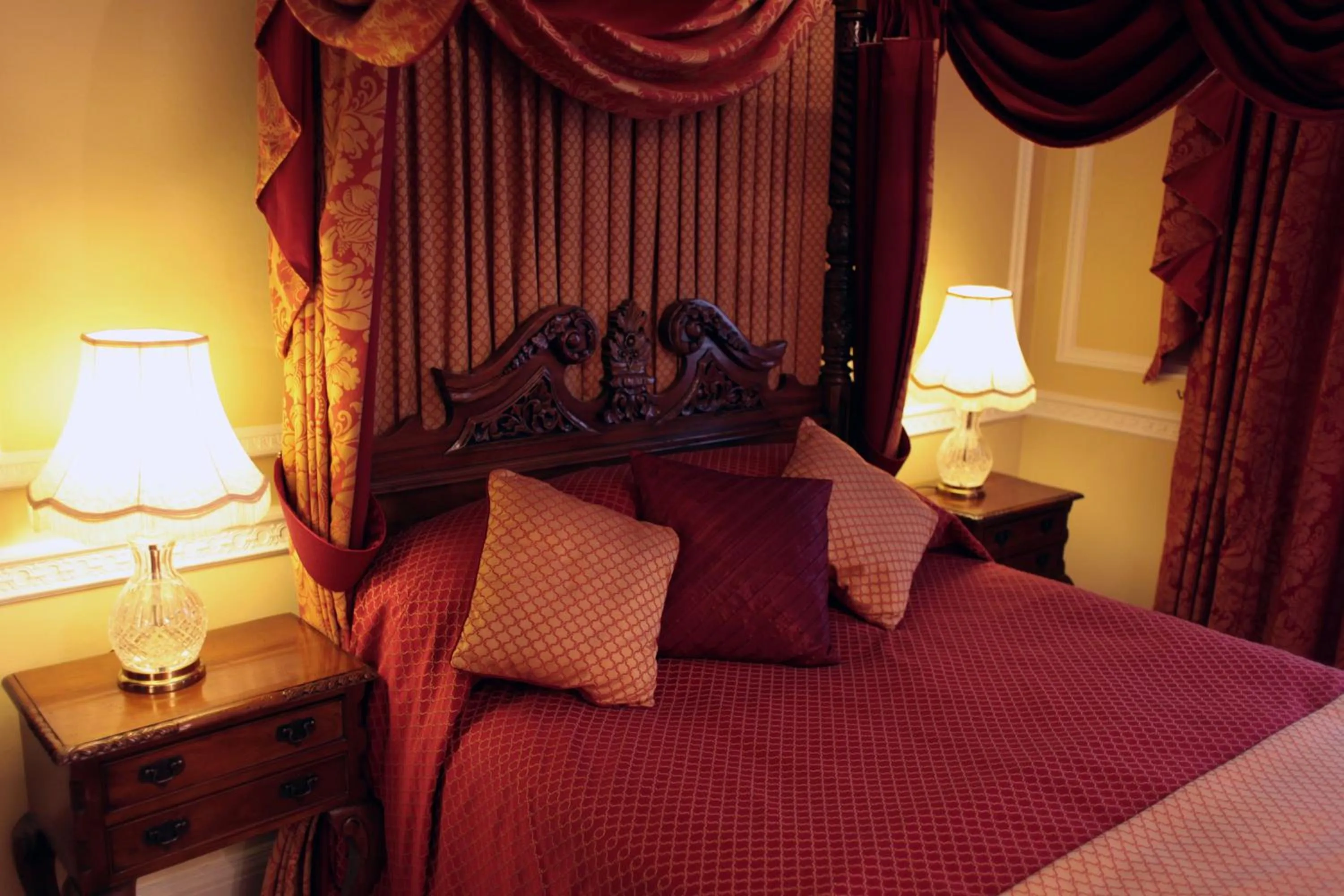 Bed in The Old Palace Lodge