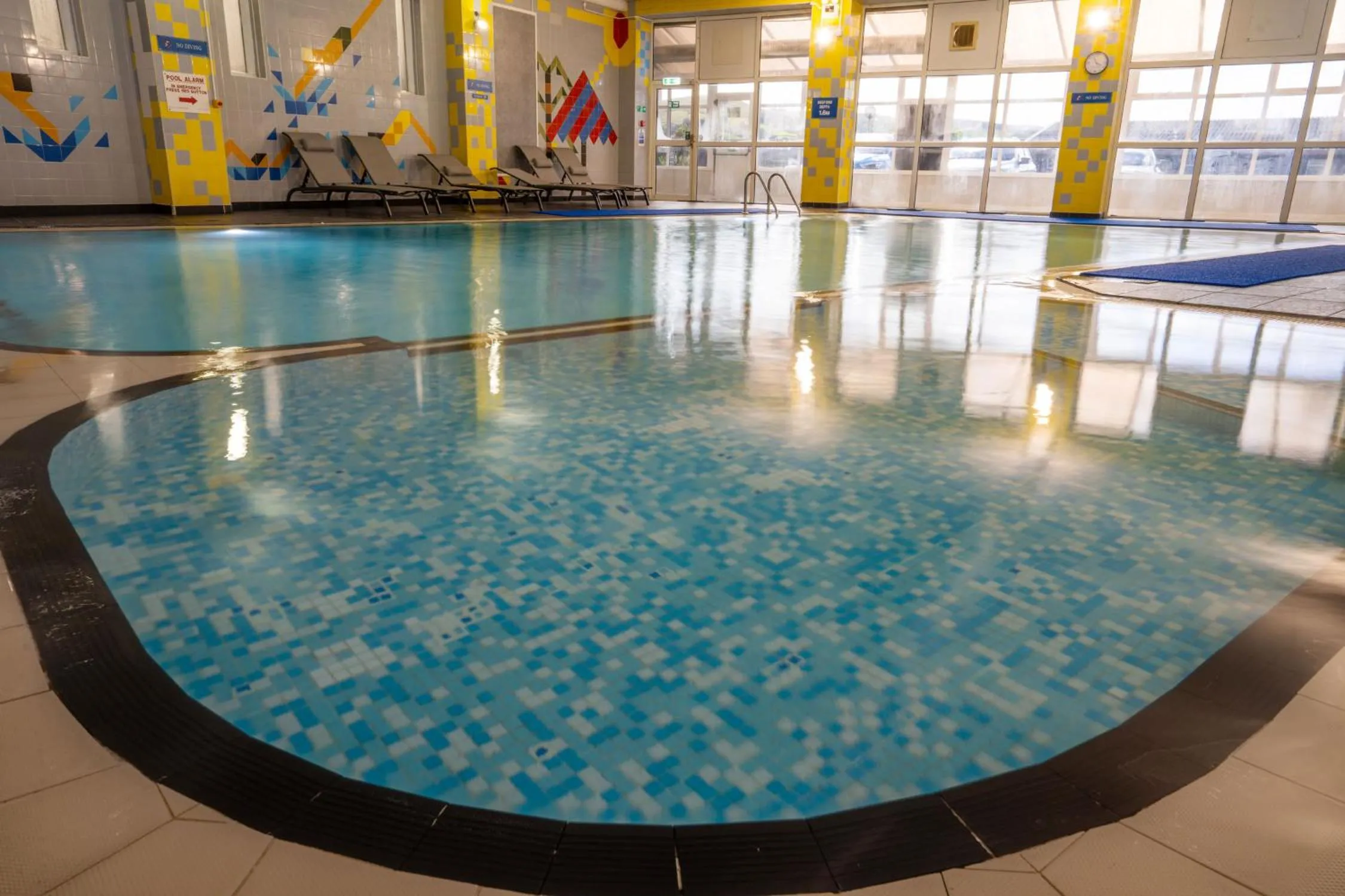 Swimming pool in Rendezvous At Skipton