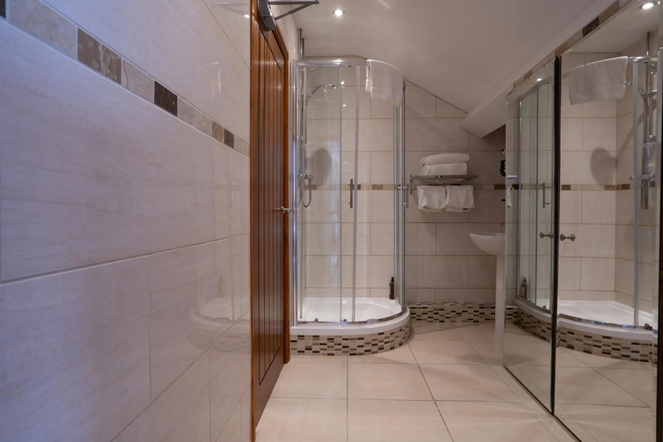 Bathroom in Skipton Hotel - formerly known as Hotel Rendezvous-Skipton