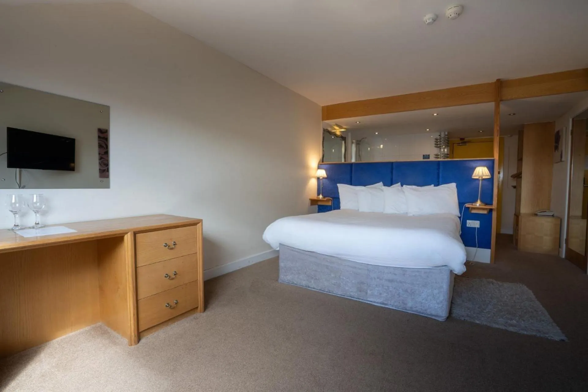 Bedroom, Bed in Skipton Hotel - formerly known as Hotel Rendezvous-Skipton