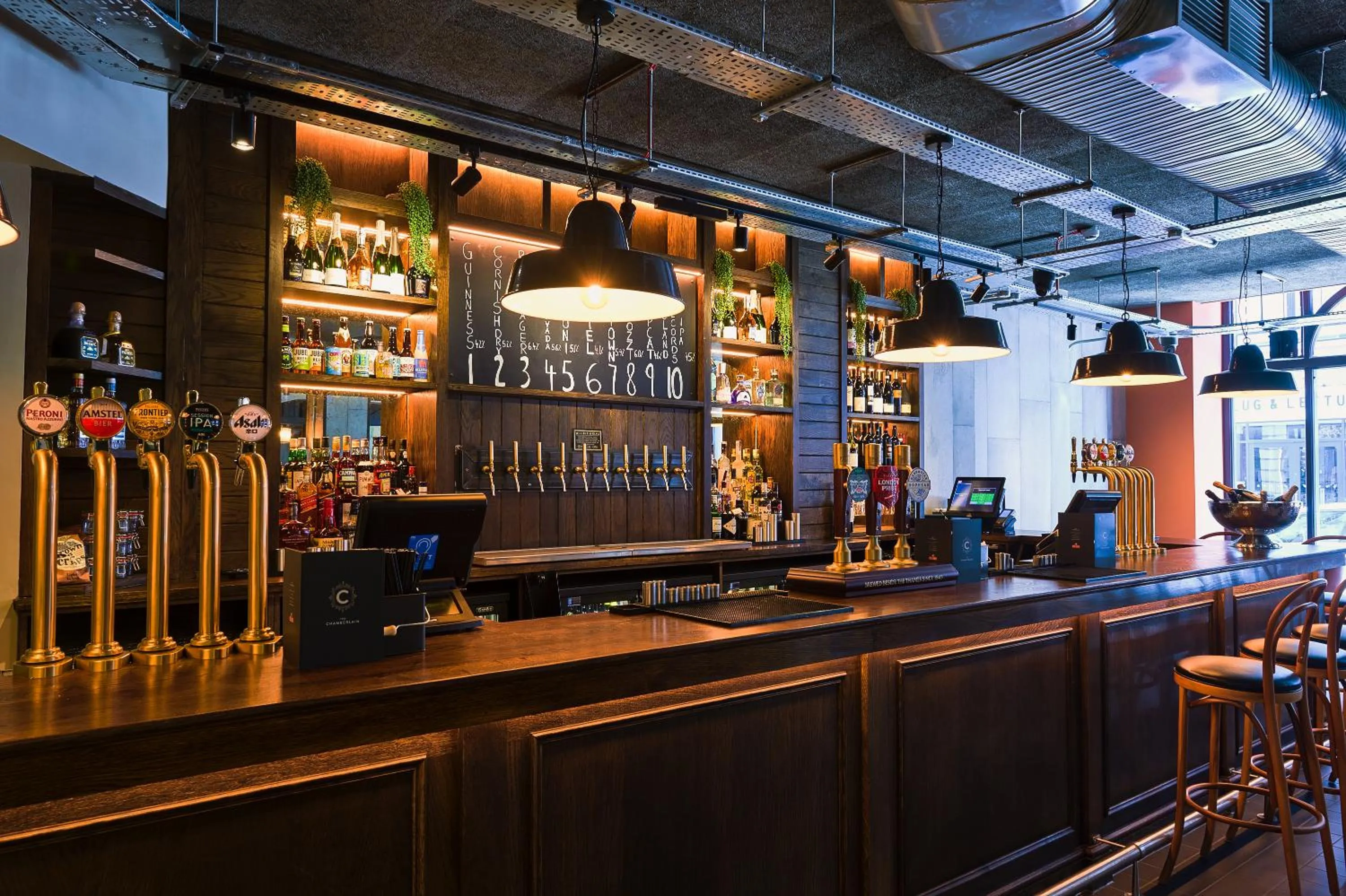 Lounge or bar in The Chamberlain