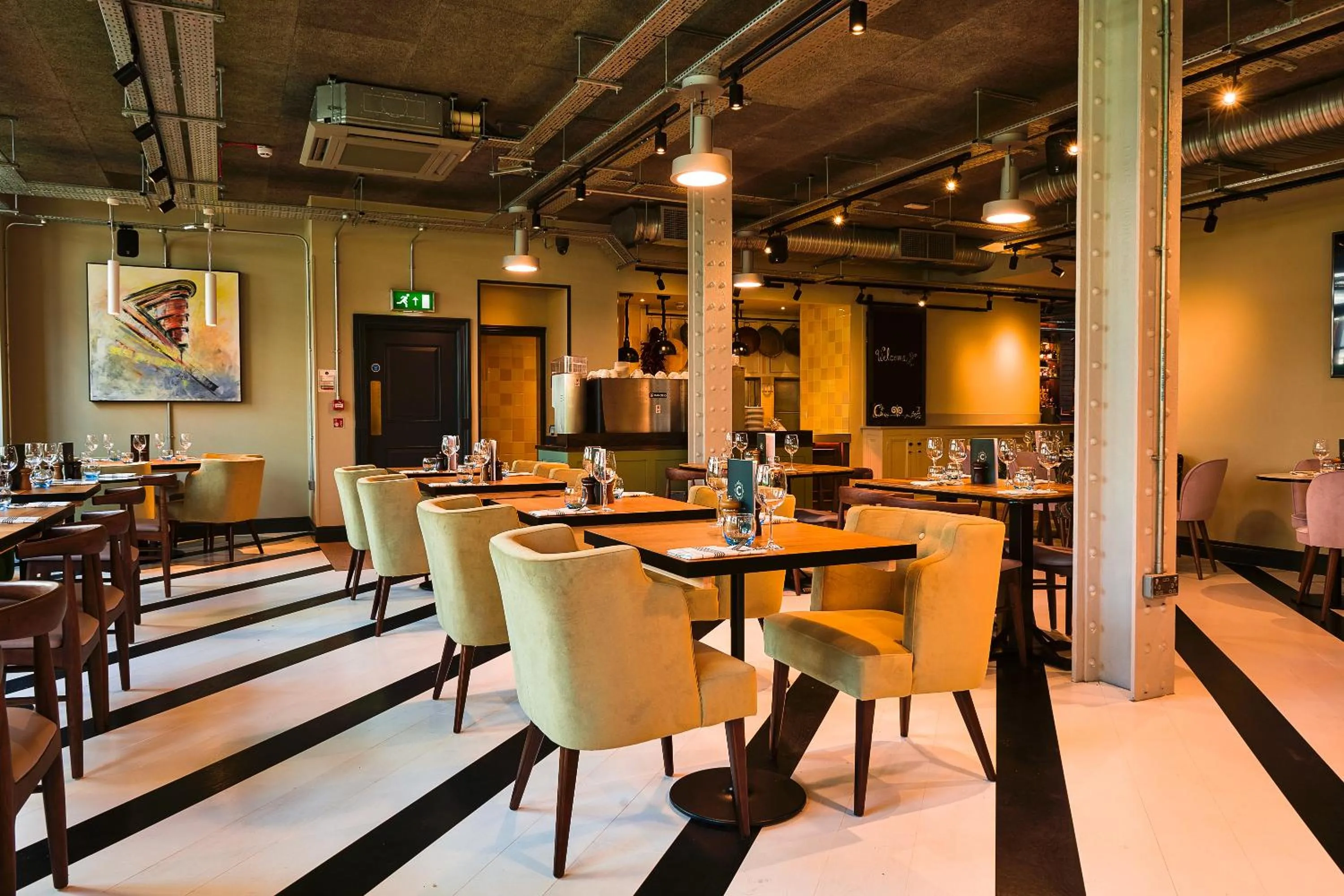 Restaurant/places to eat in The Chamberlain