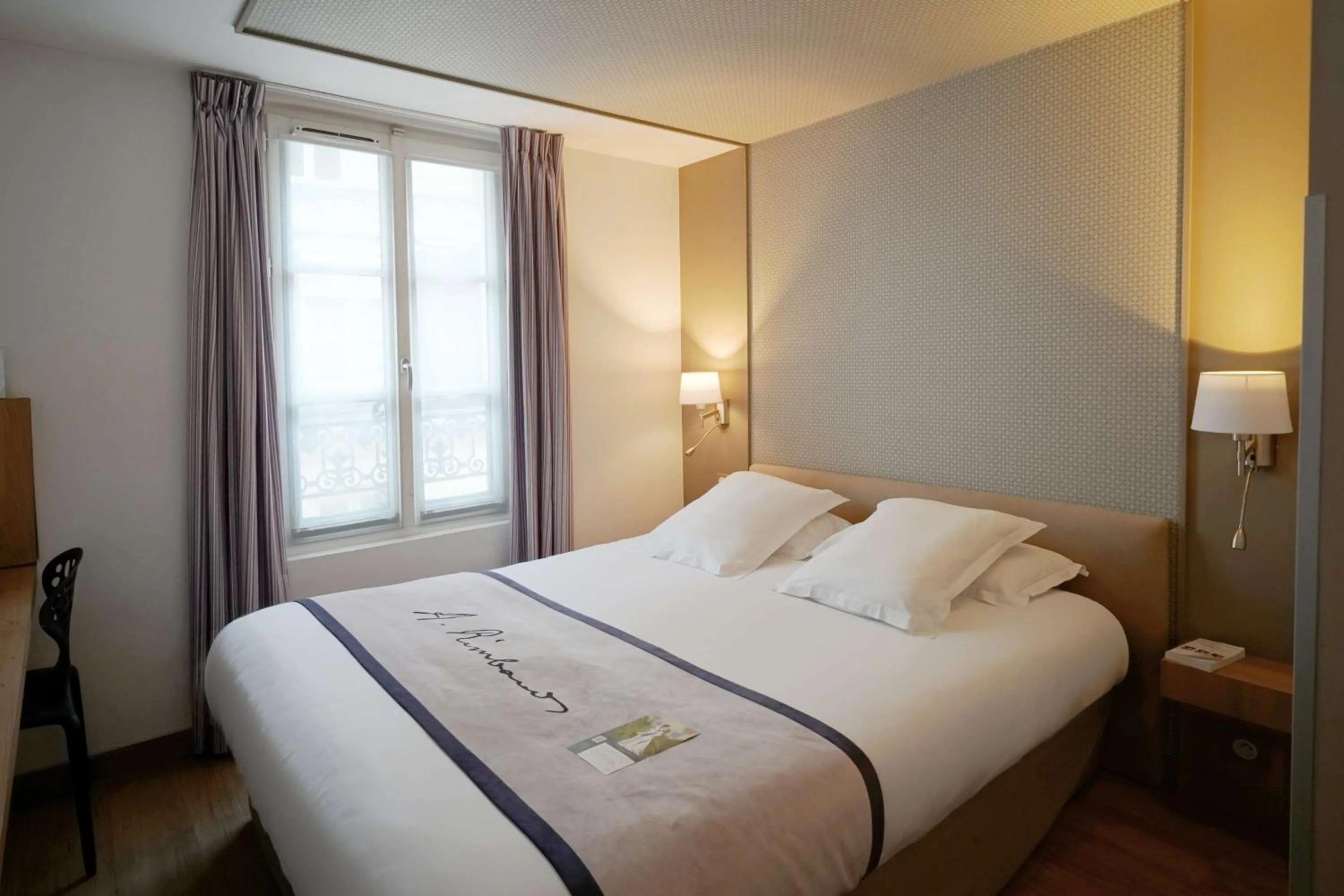 Bedroom, Bed in Hôtel Littéraire Arthur Rimbaud, BW Signature Collection