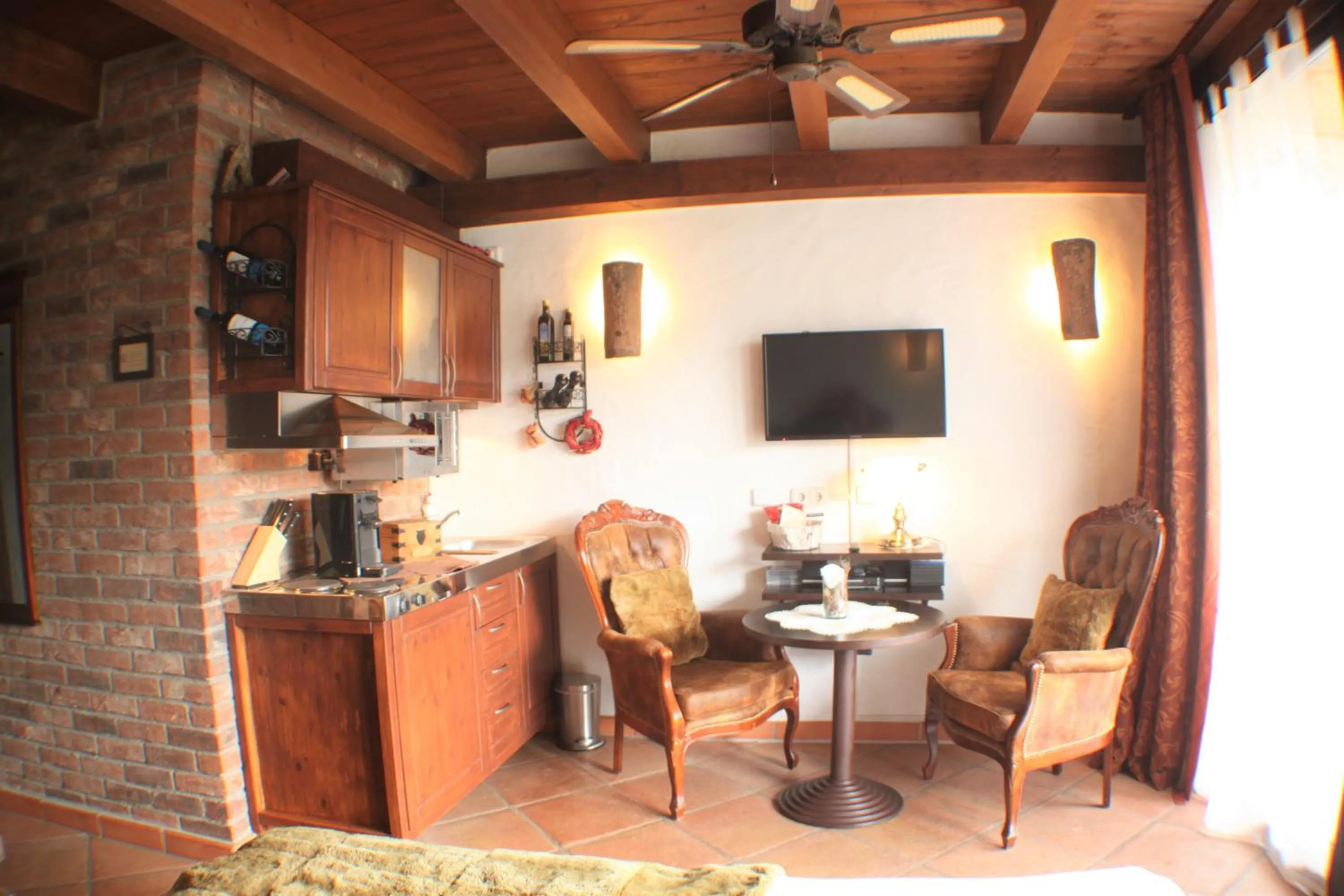 Photo of the whole room in Hazienda Apartmenthotel - Für ein paar Tage oder monatelang