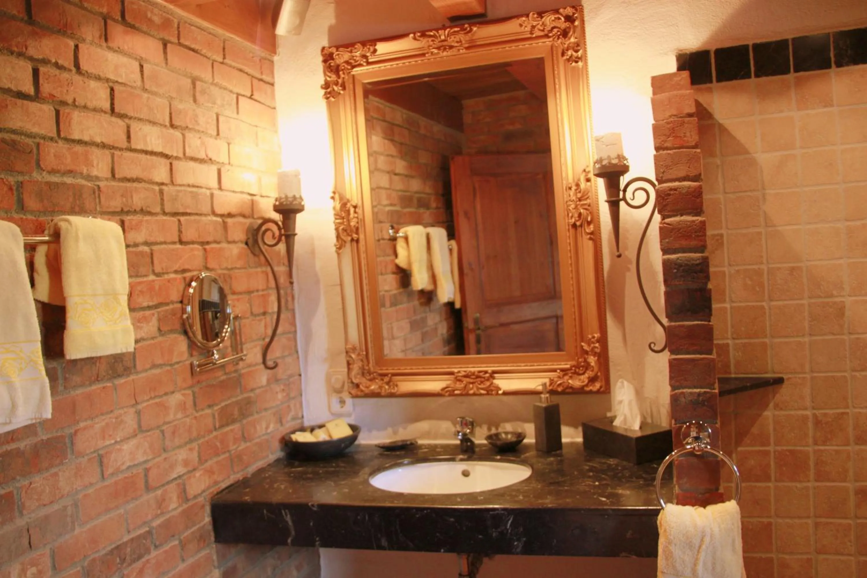 Bathroom in Hazienda Apartmenthotel - Für ein paar Tage oder monatelang