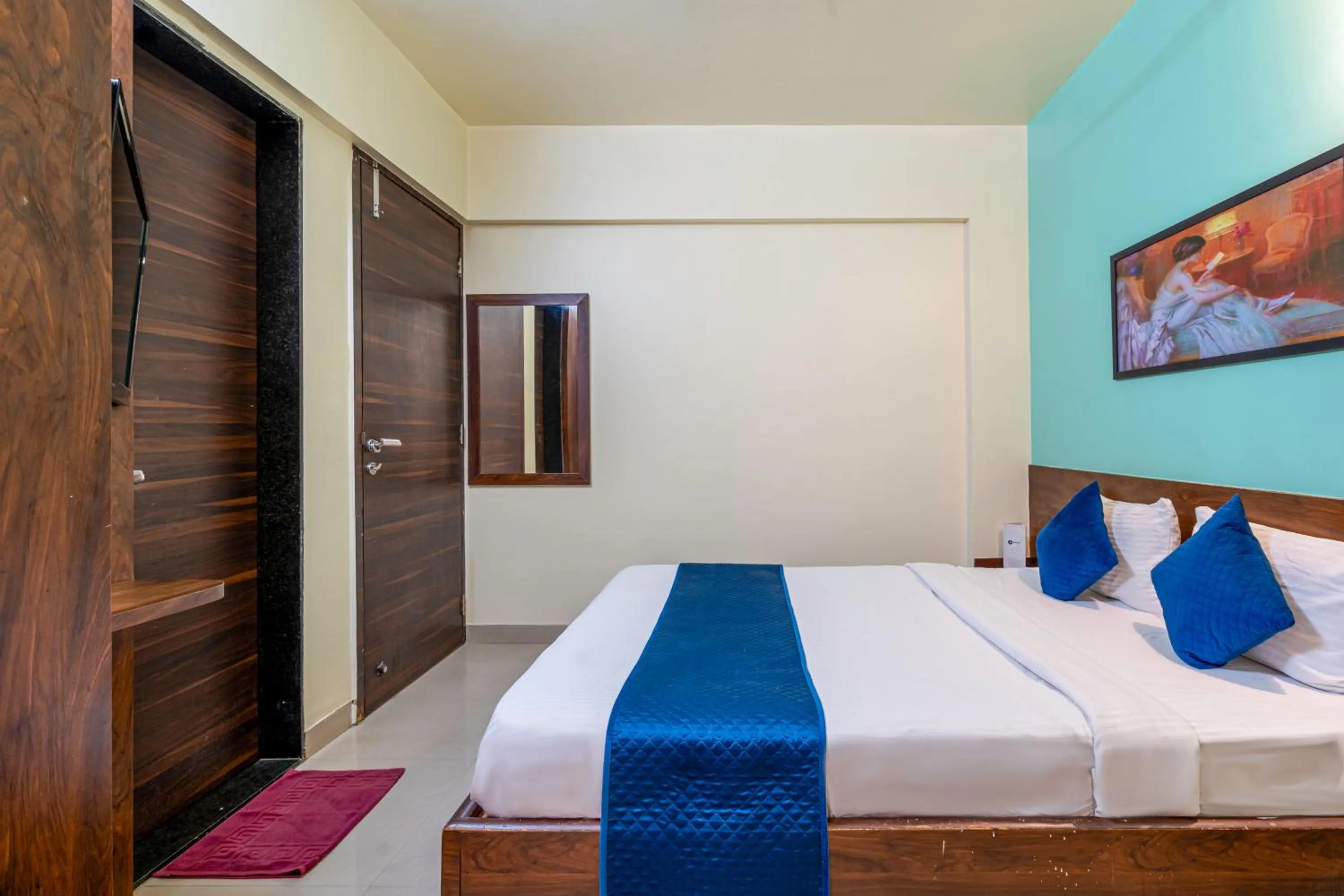 Photo of the whole room, Bed in StayBird - Icon Bliss, An Apartment Hotel, Kharadi