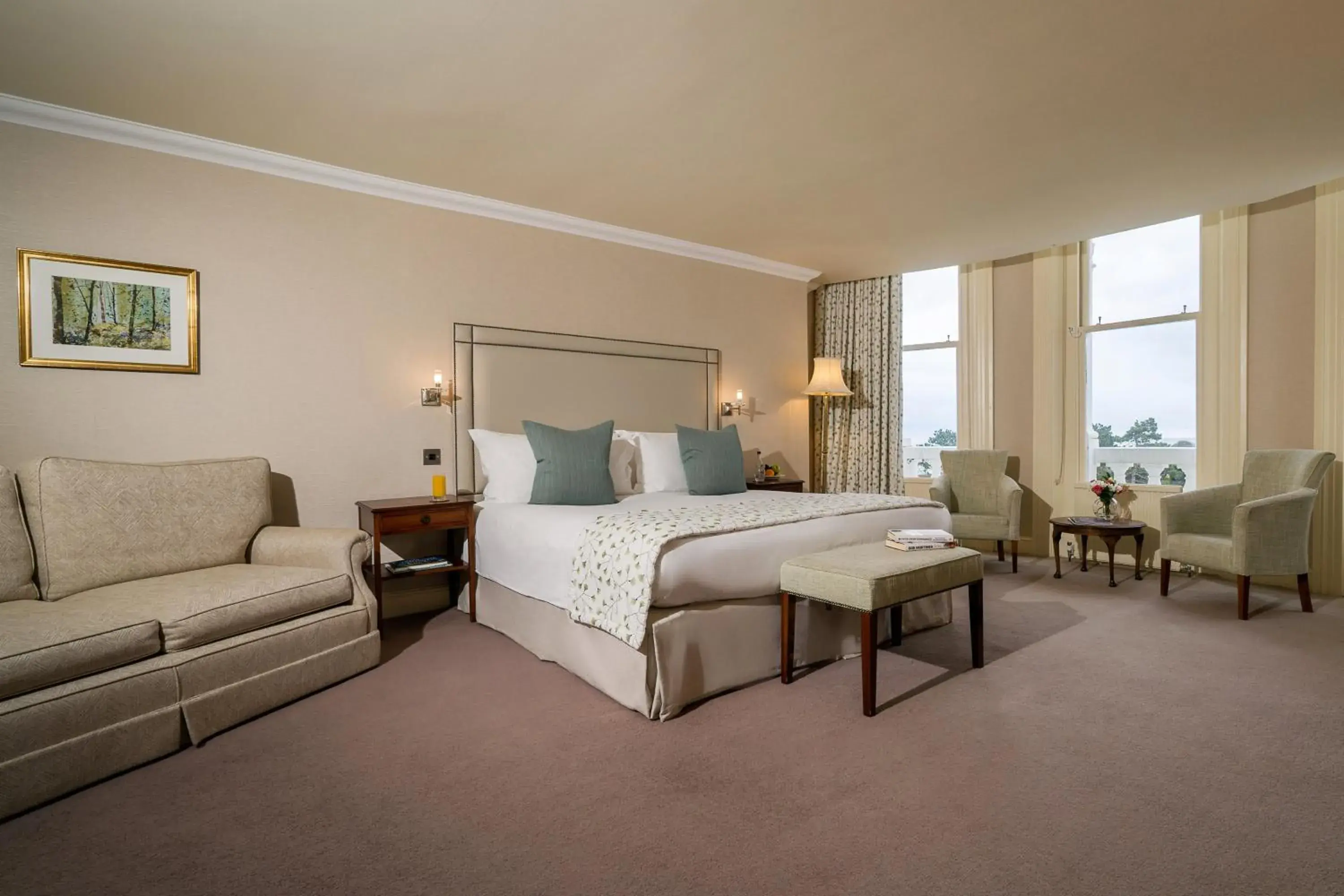 Junior Suite with Sea View in The Grand Hotel Junior Suite with Sea View in The Grand Hotel