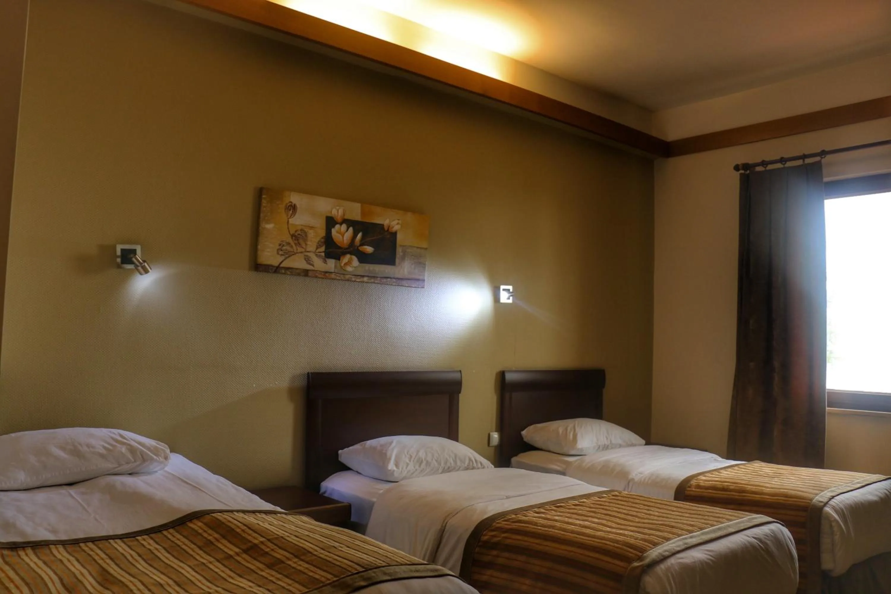 Bedroom, Bed in Hotel Lazlakar