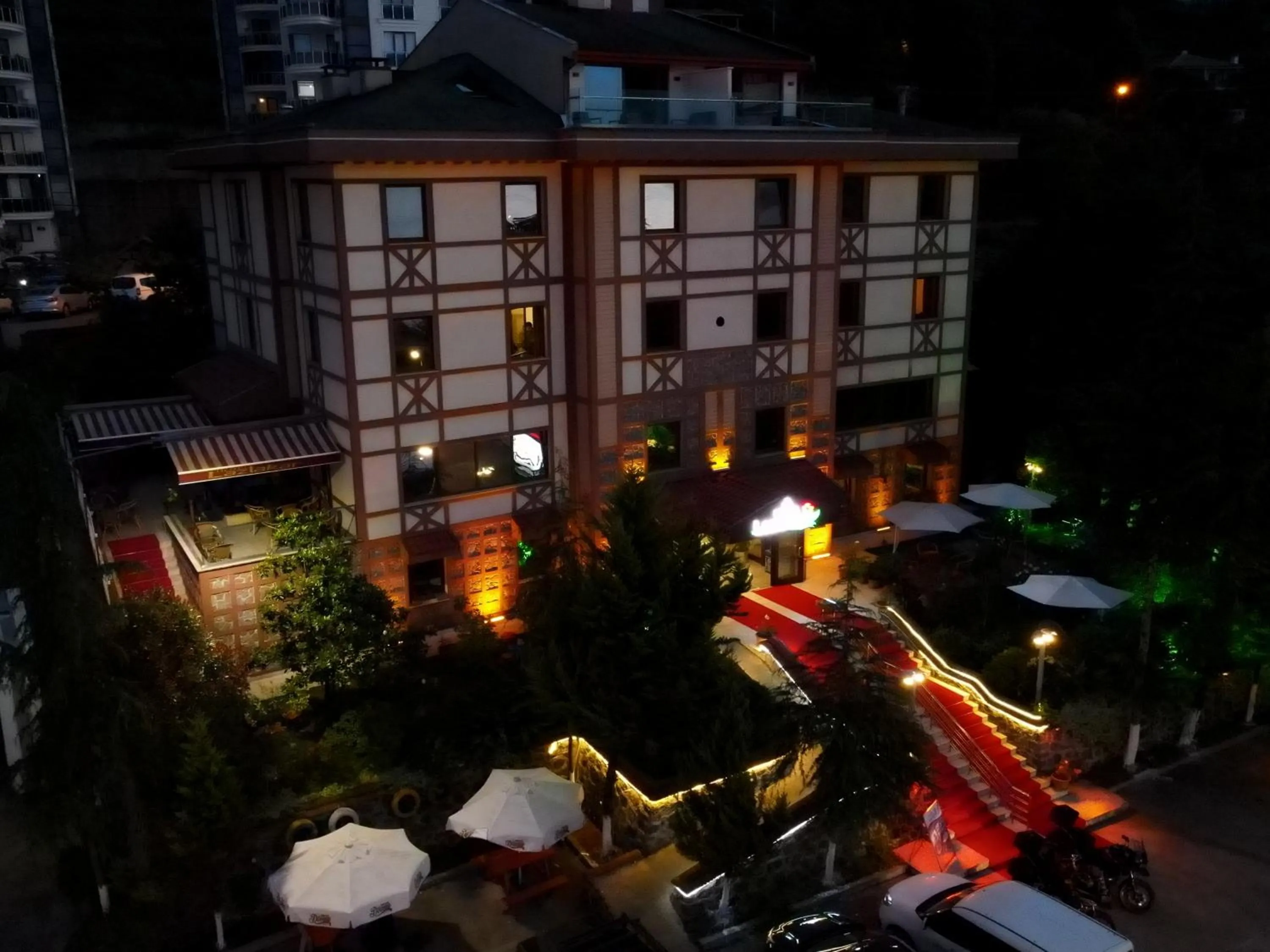 Property building in Hotel Lazlakar