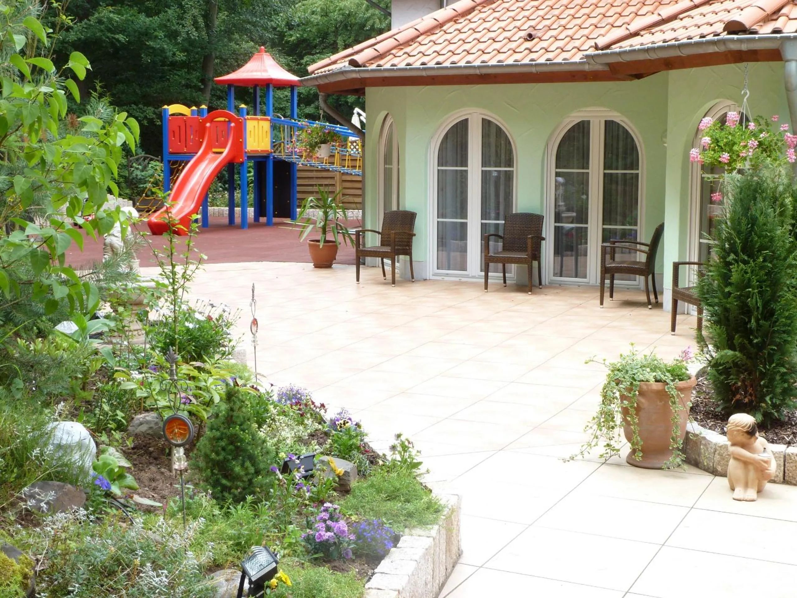 Patio in Hostellerie Bacher