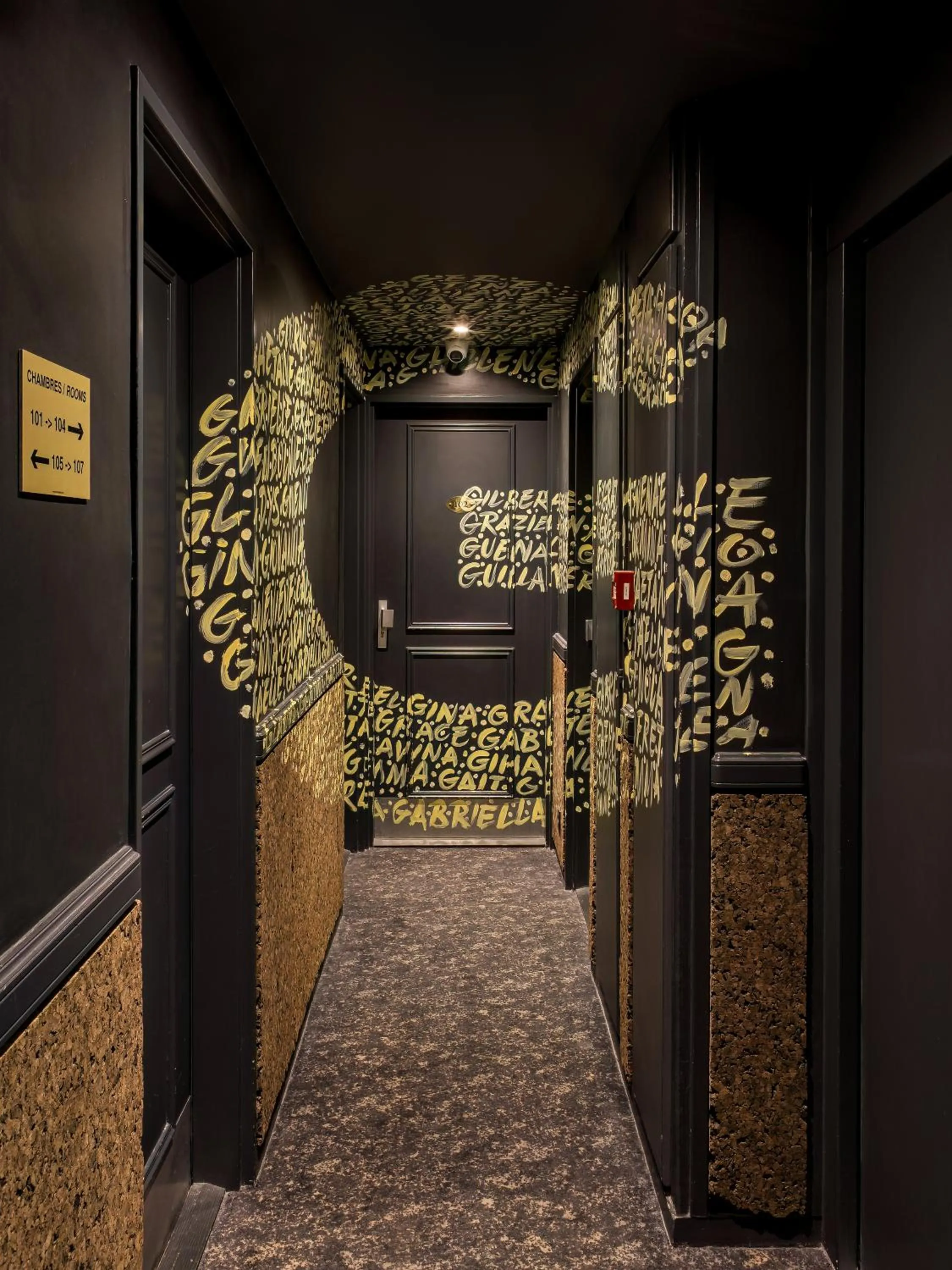 Property building in Hôtel Gaston