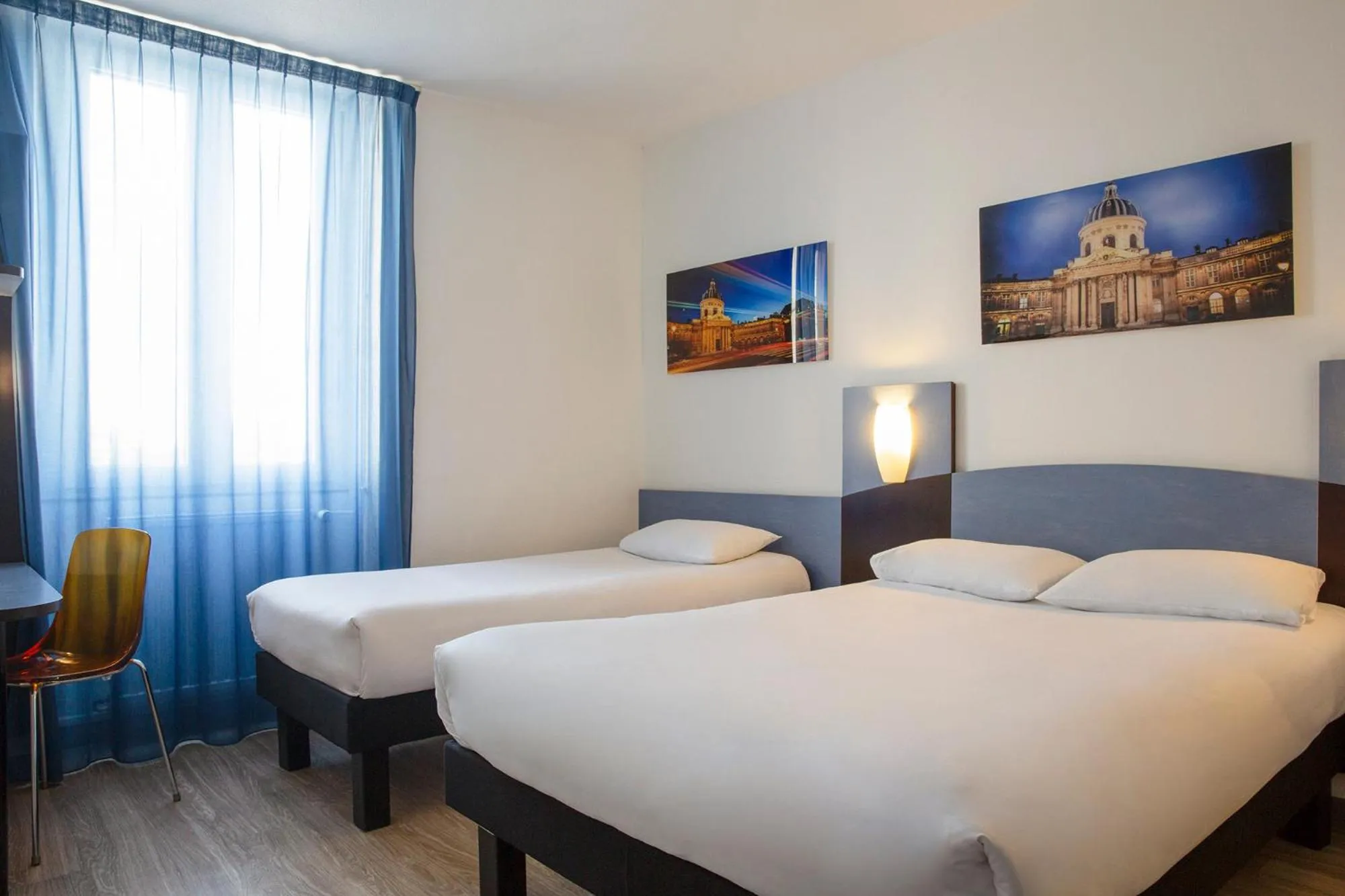 Bed in Hôtel The Originals Access - proche centre-ville - Gare