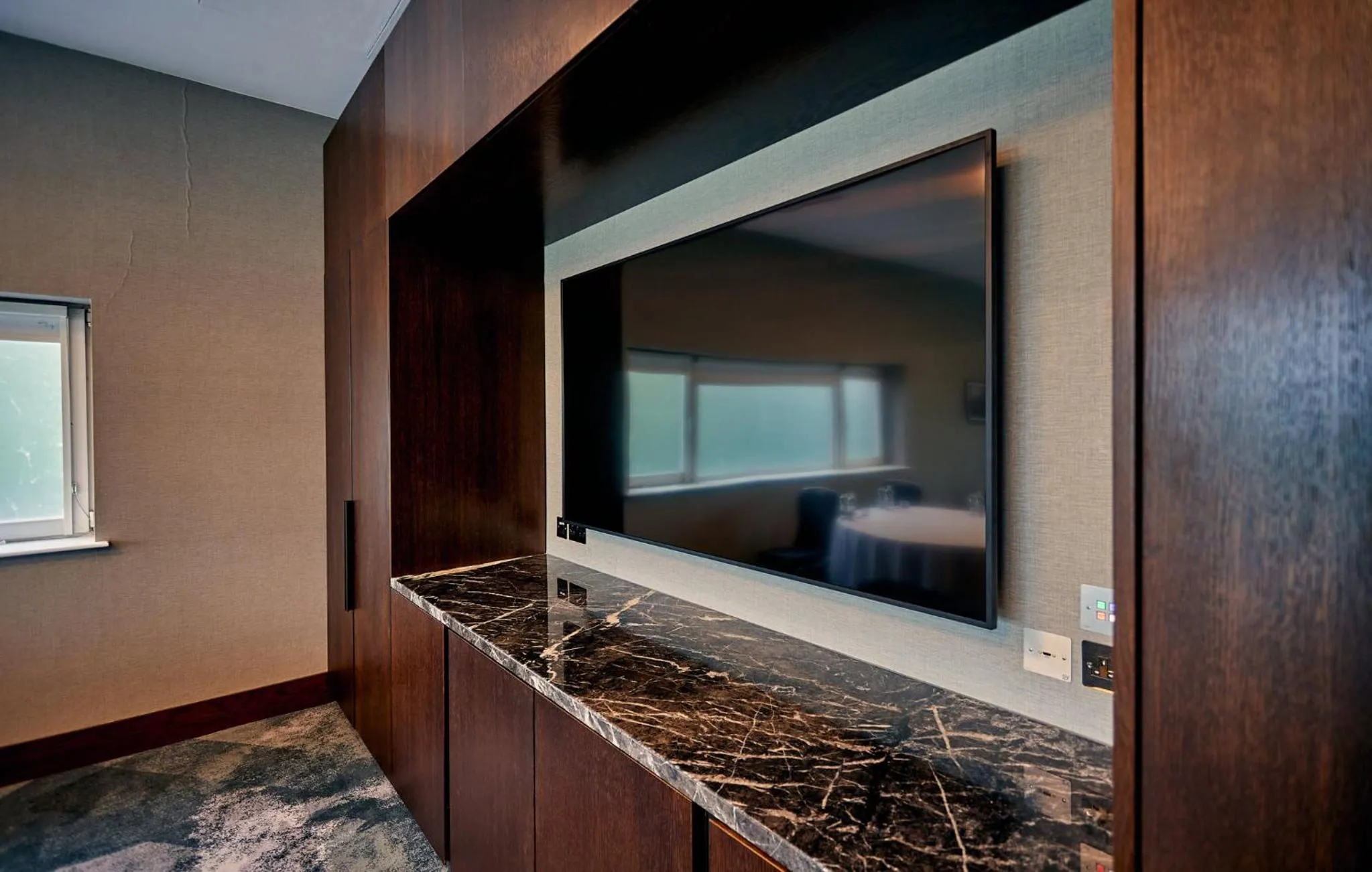 Meeting/conference room in Crowne Plaza Marlow by IHG