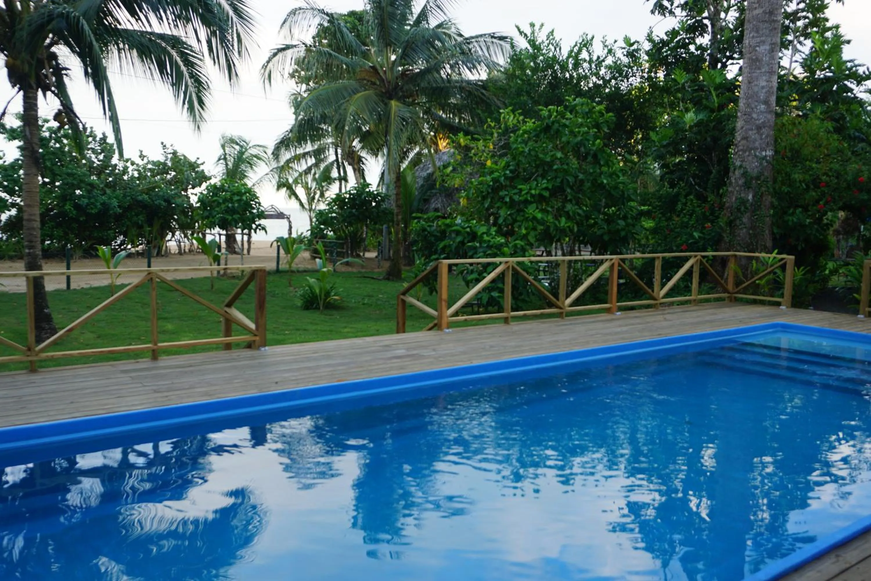 Swimming pool in Oasis Bluff Beach