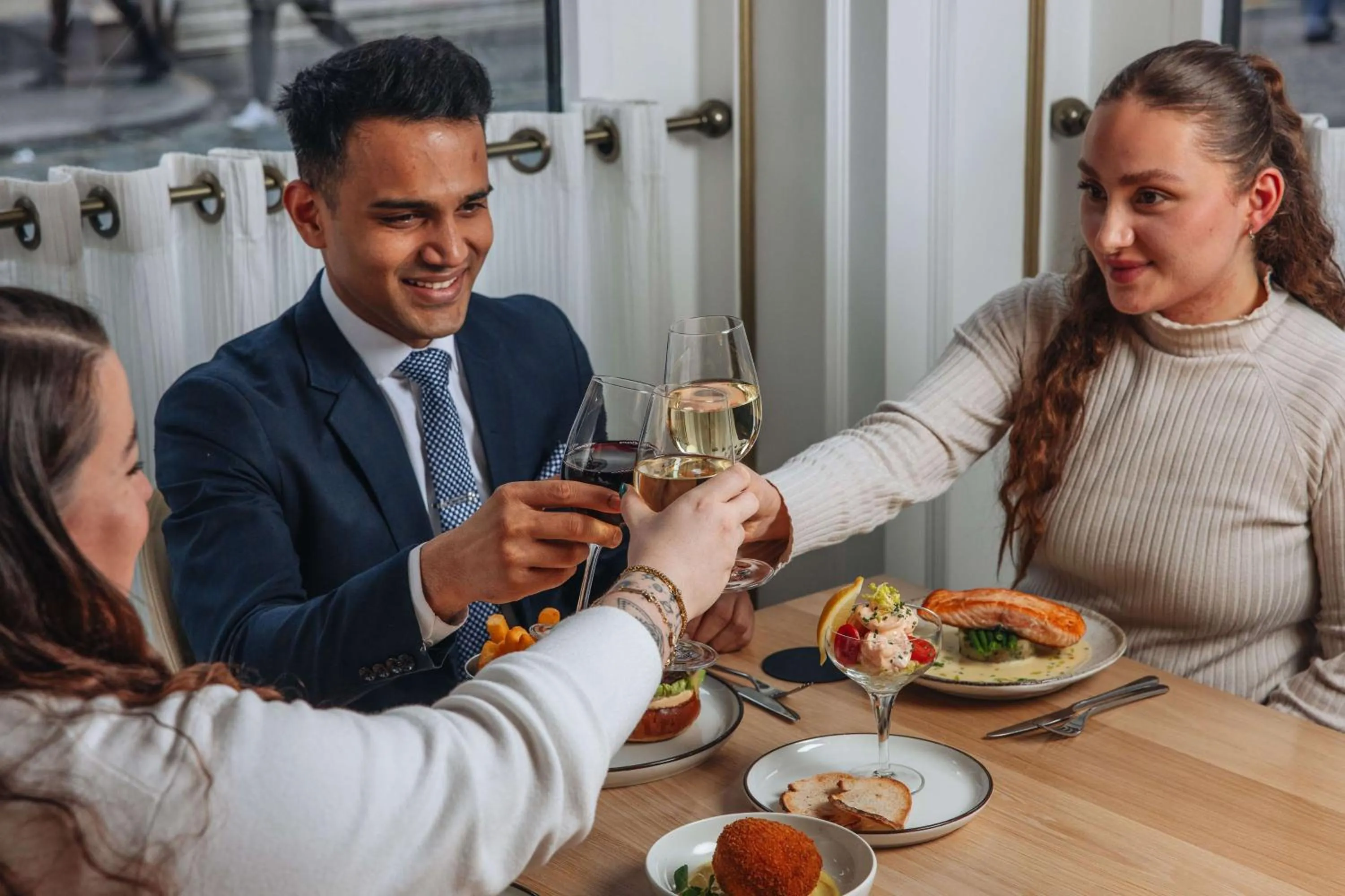 Food and drinks in Radisson Blu Hotel, London Bond Street