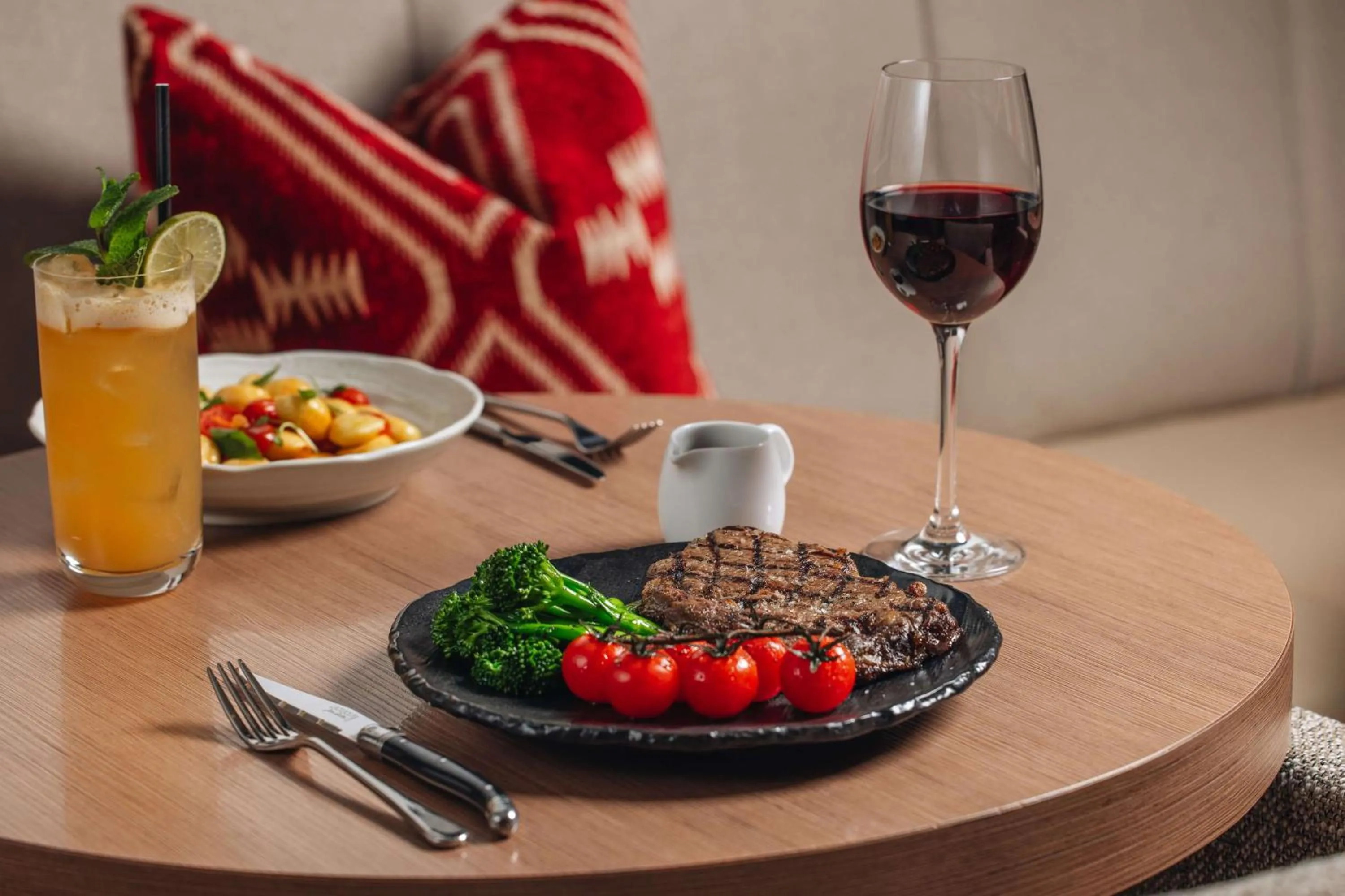 Food and drinks in Radisson Blu Hotel, London Tottenham Court Road