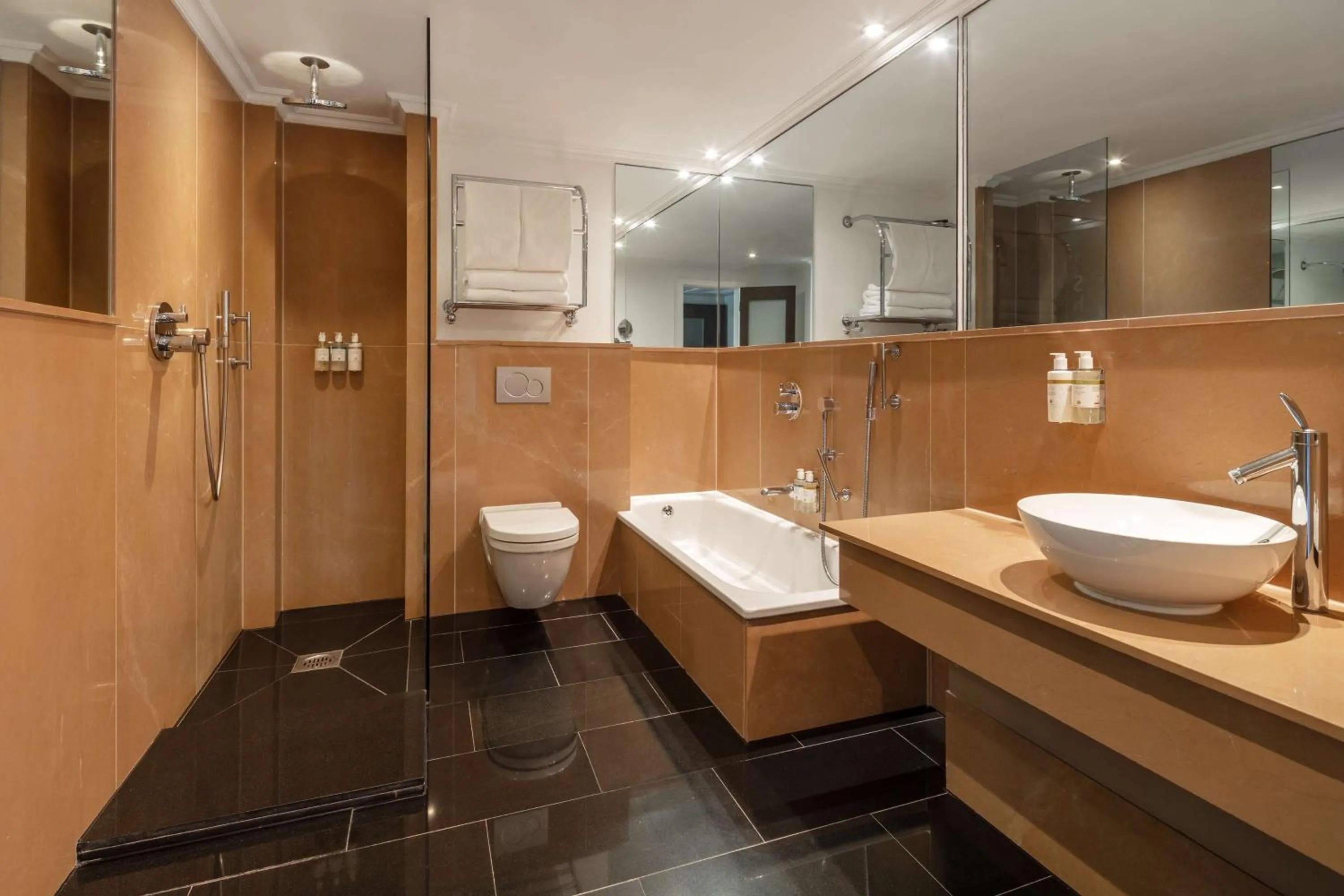 Bathroom in Radisson Blu Hotel, London Bloomsbury