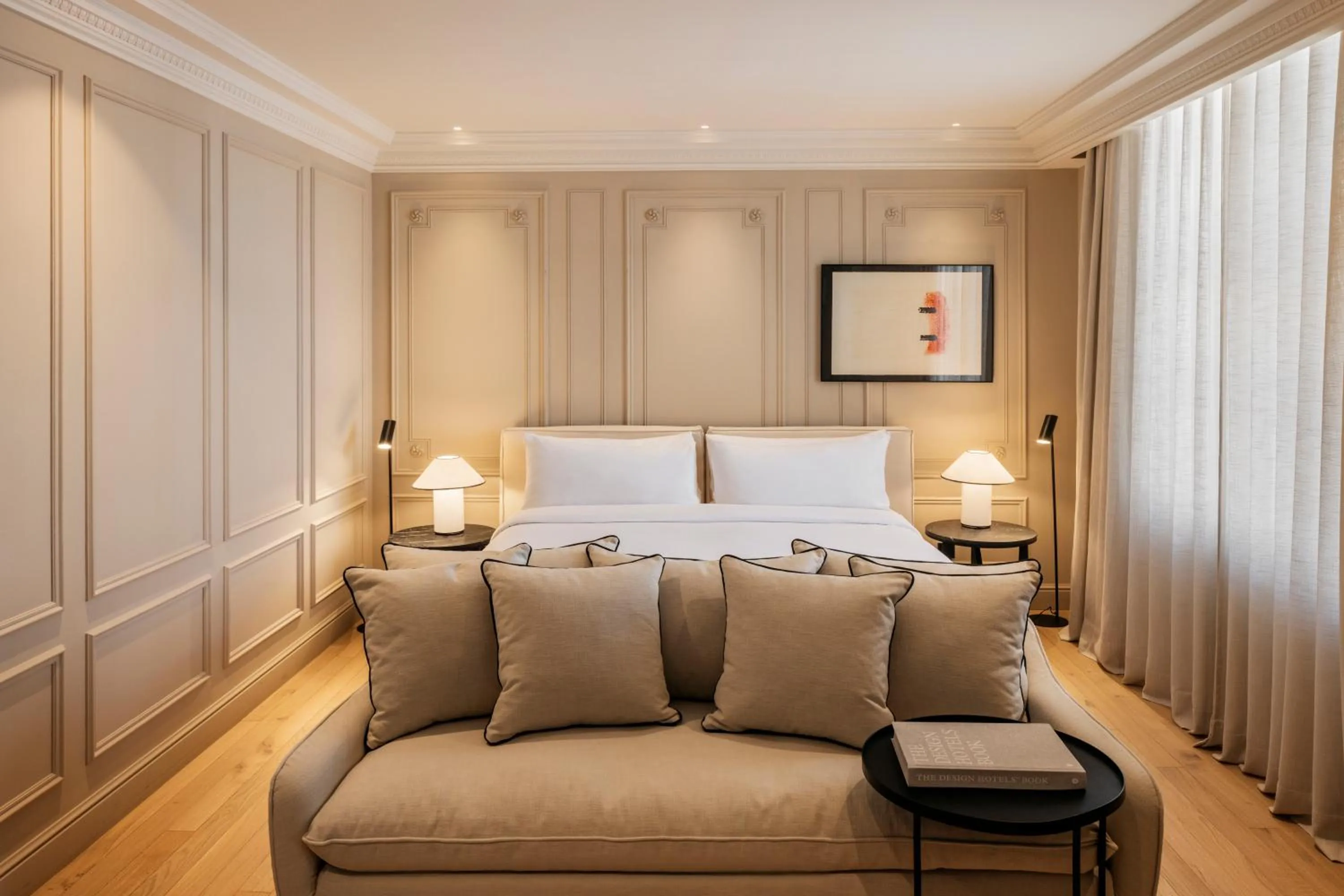 Photo of the whole room, Bed in The Caesar Hotel