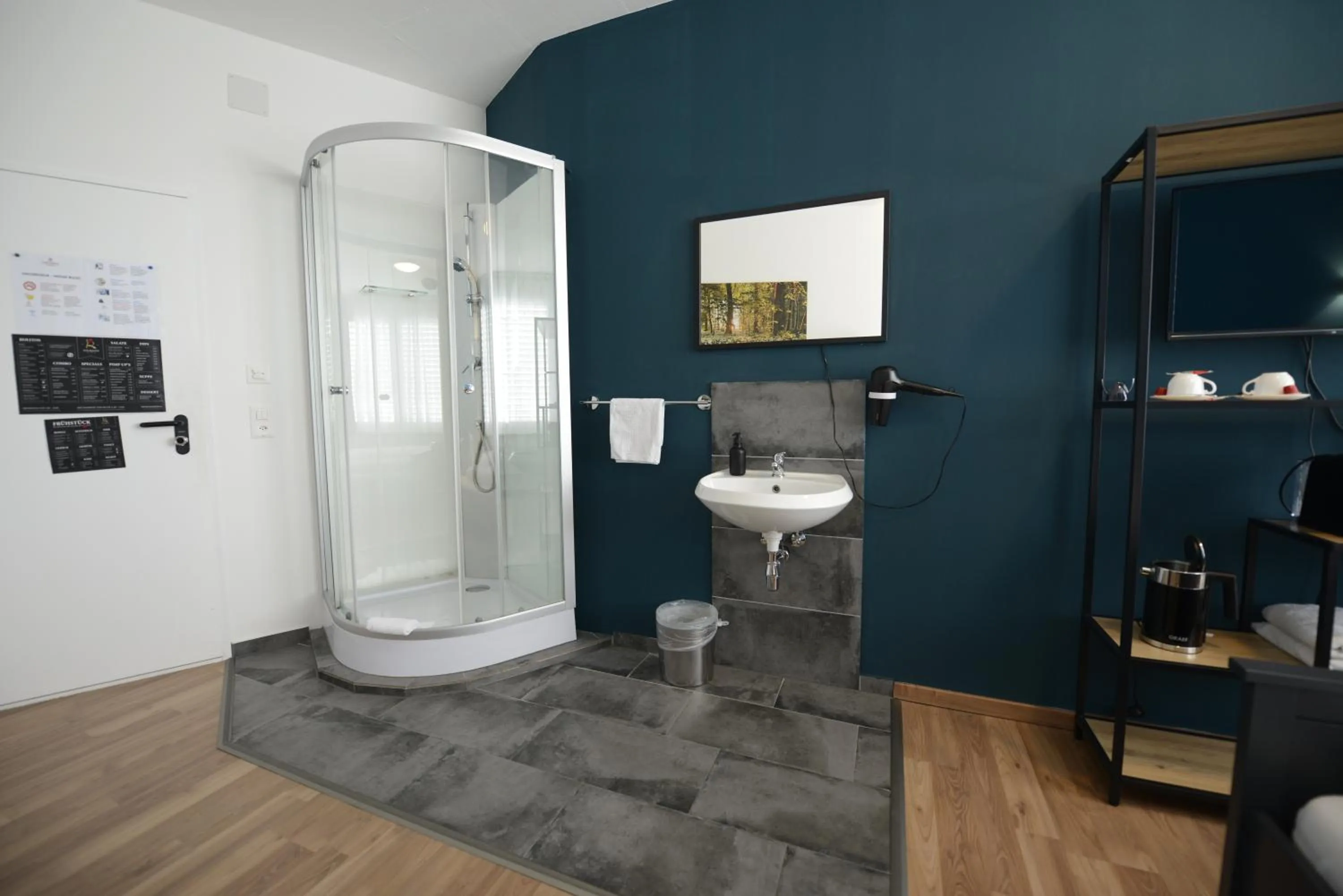 Shower in Berger Zentrum