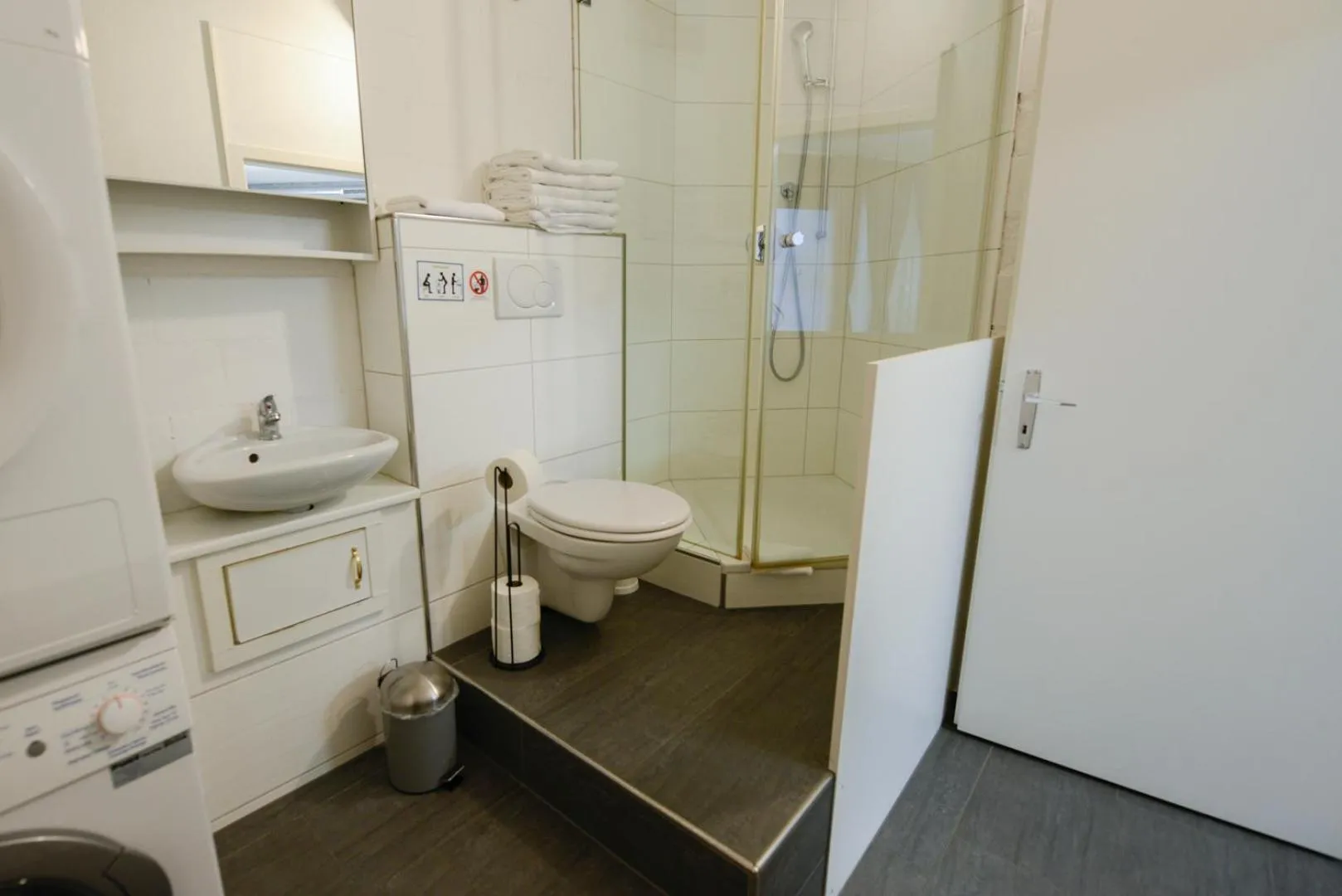 Shower in Berger Zentrum