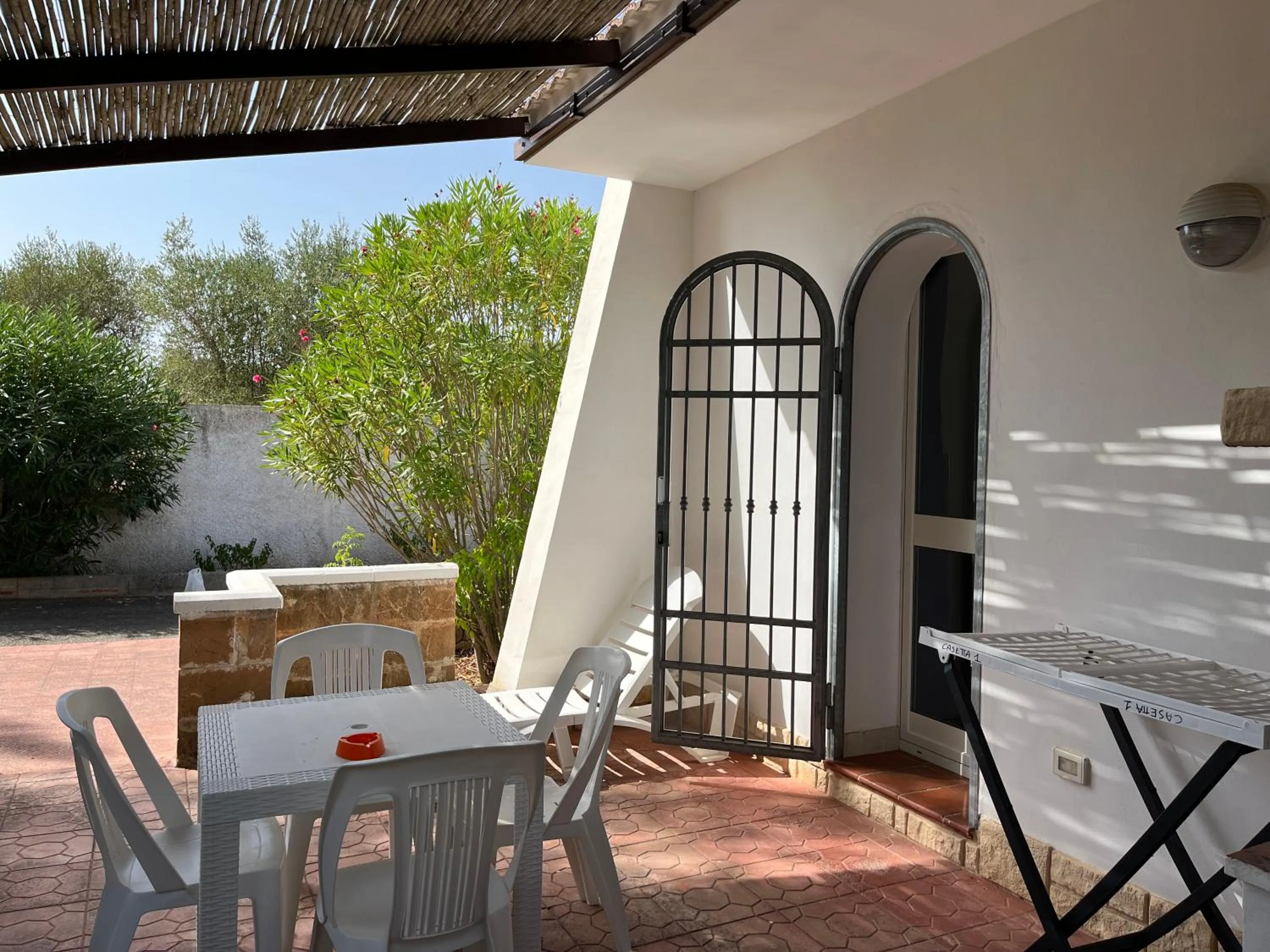 Patio in Casette Masseria La Camardia