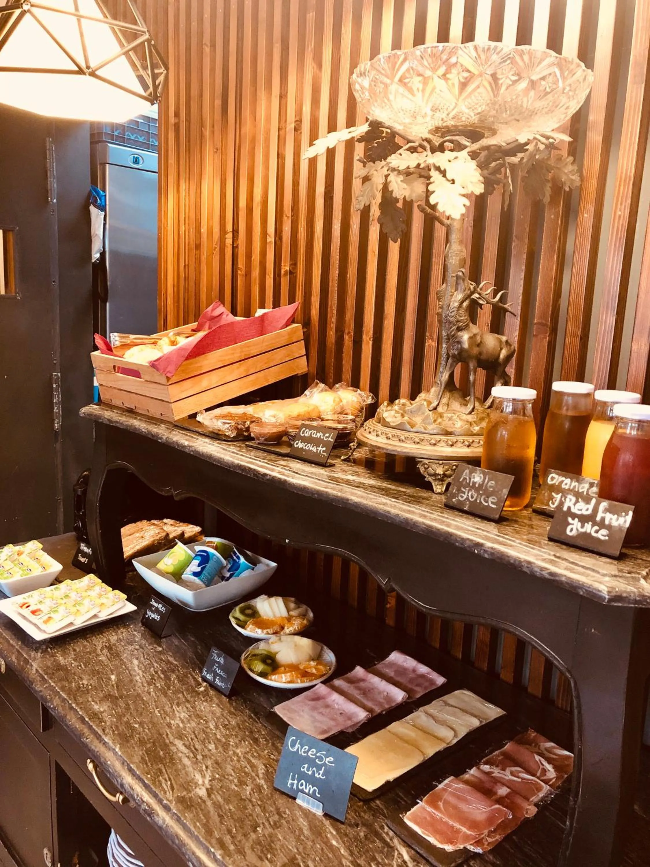 Breakfast in Dalma Old Town - Castelo