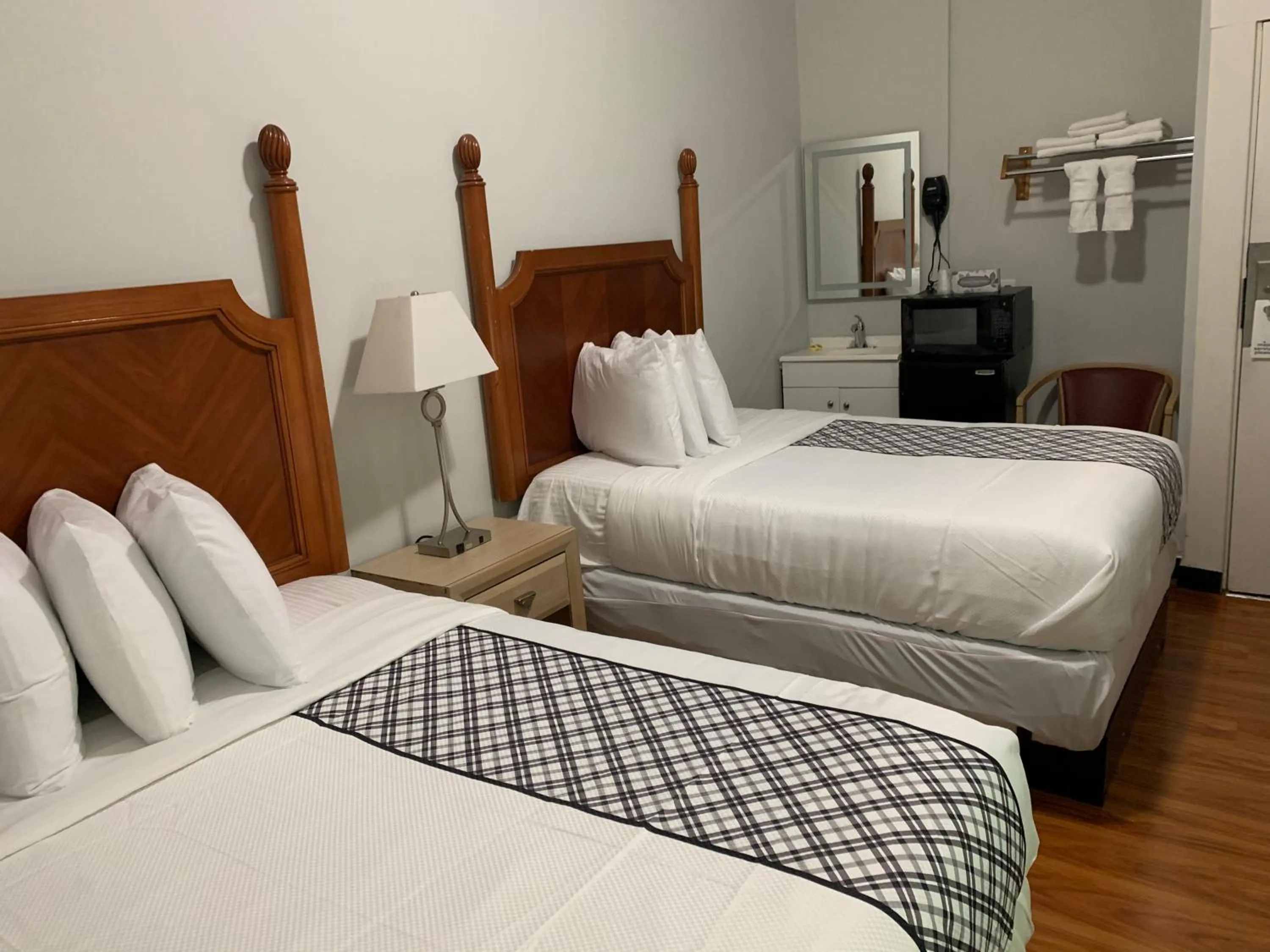 Bed in Warfield Hotel