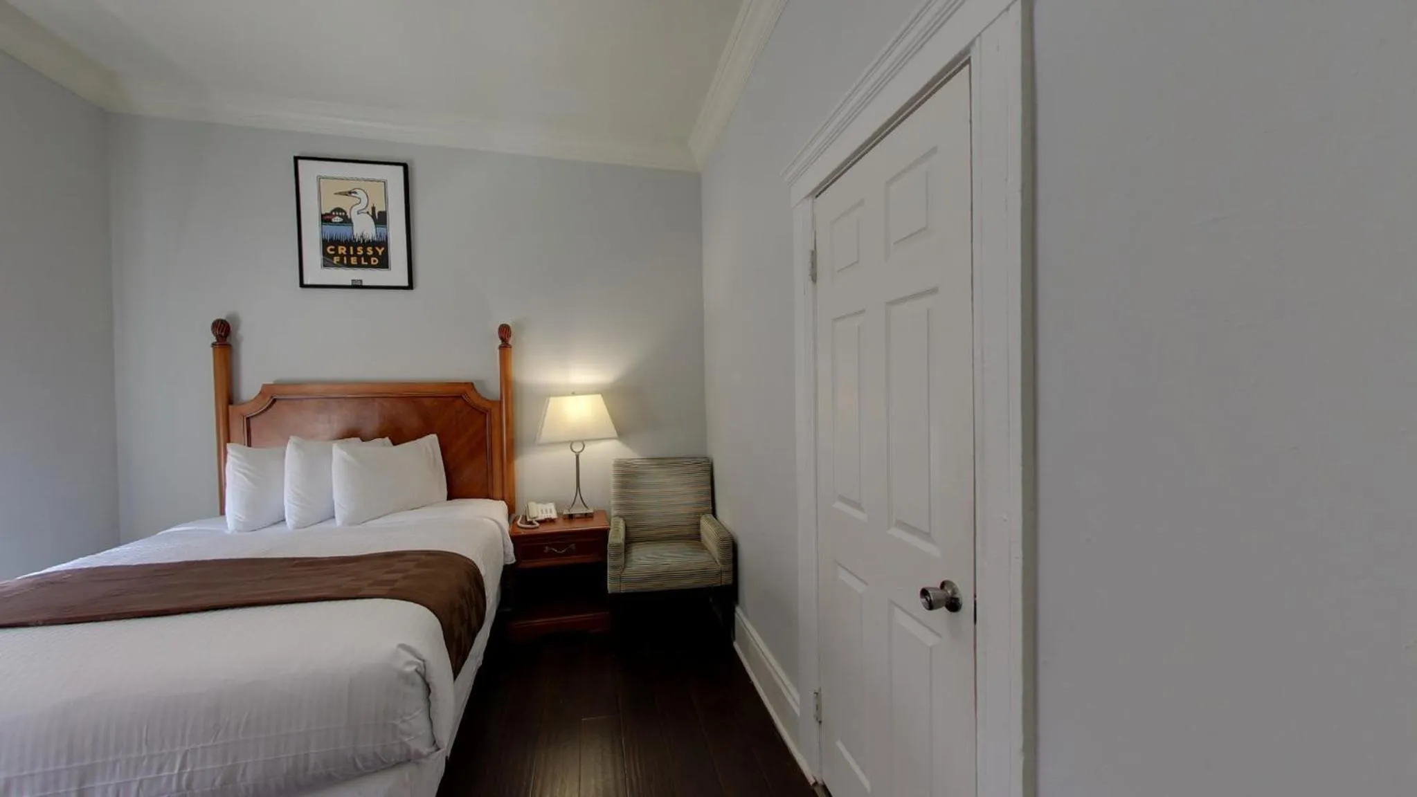 Bed in Warfield Hotel