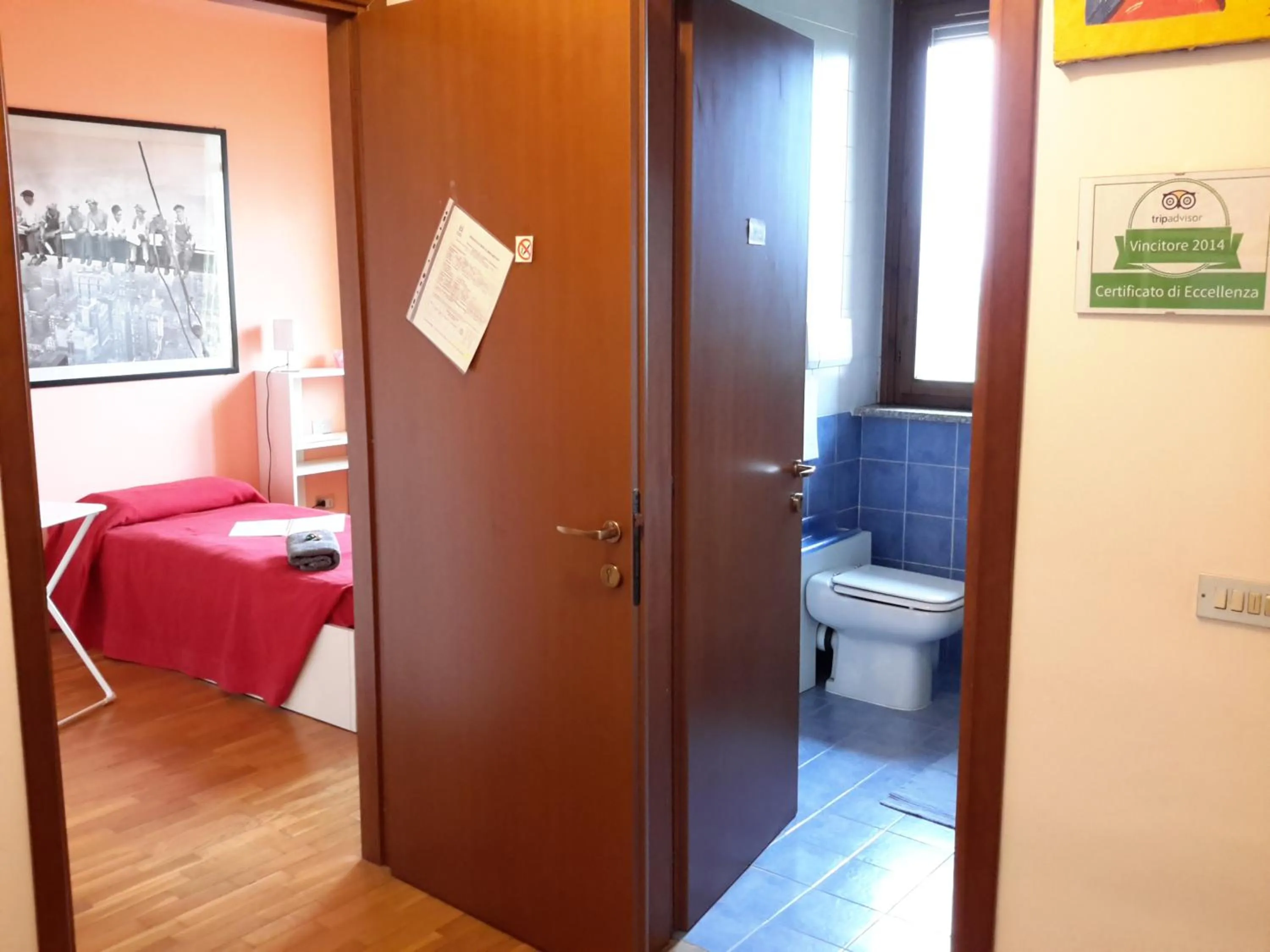 Bathroom, Bed in B&B Il Glicine di Basiglio
